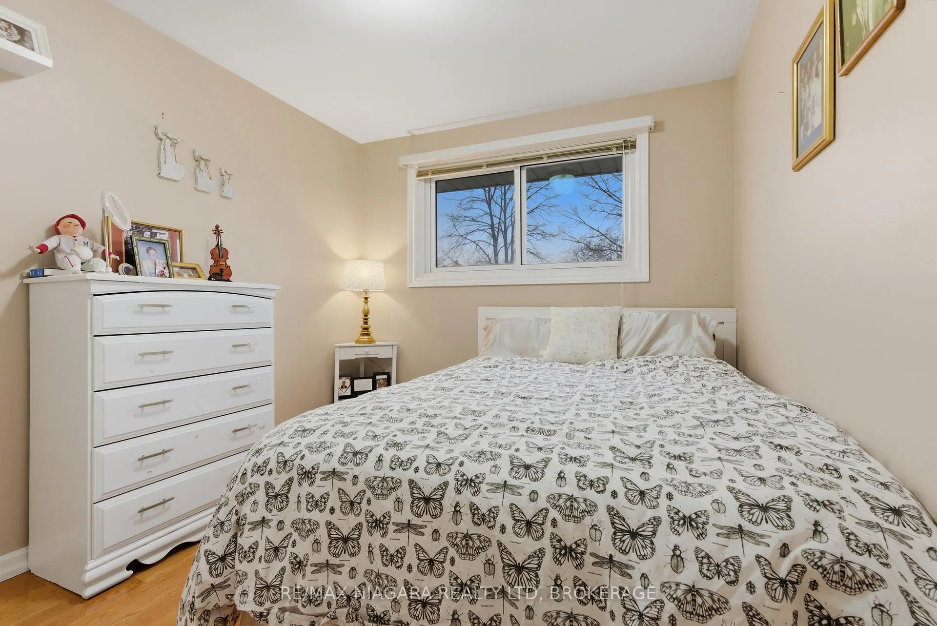 Photo 15 of 57 Meredith Drive, St. Catharines, Carlton/Bunting — HOMEH