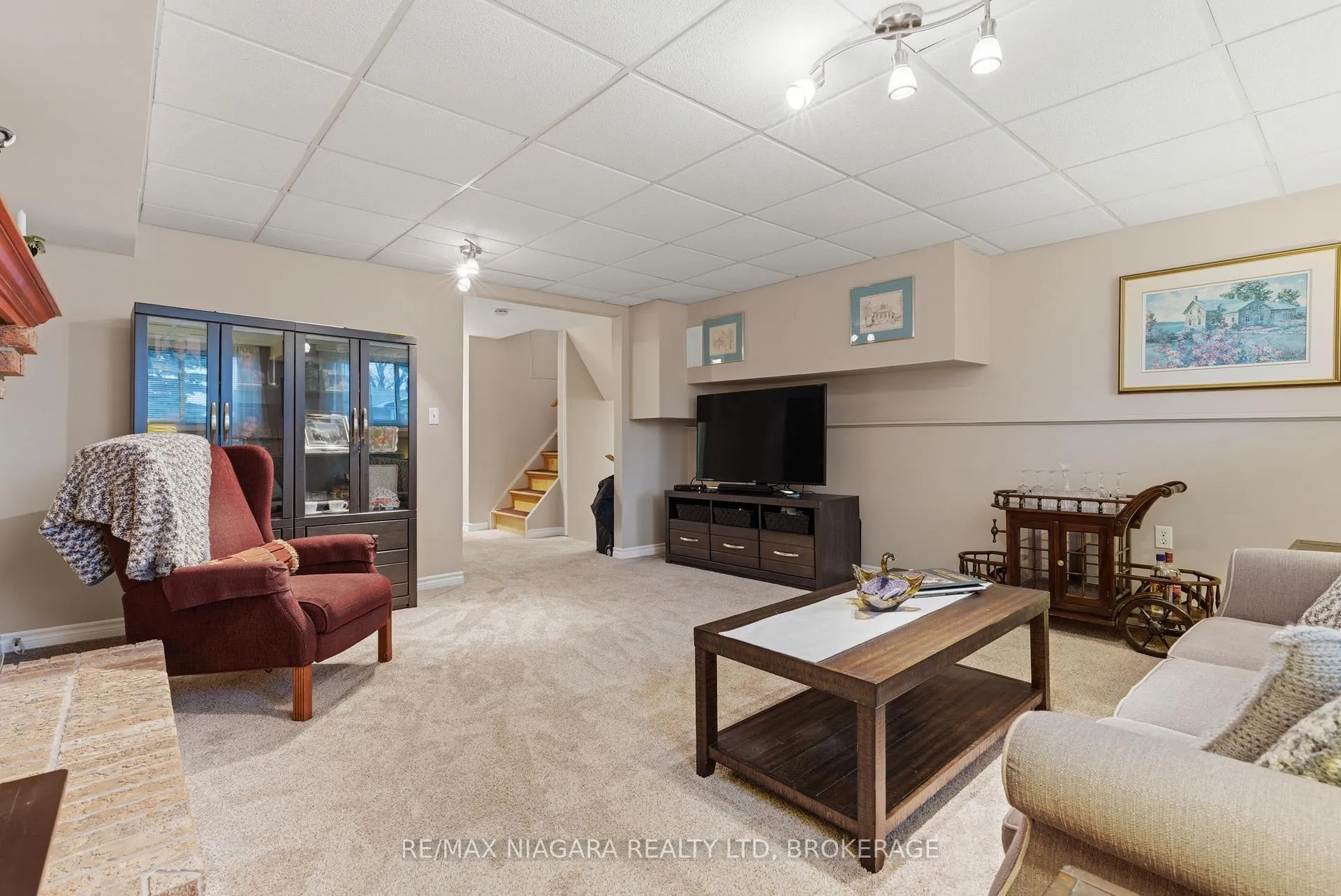 Photo 18 of 57 Meredith Drive, St. Catharines, Carlton/Bunting — HOMEH