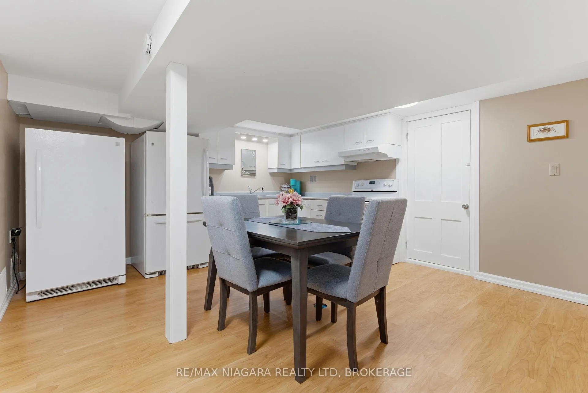 Photo 23 of 57 Meredith Drive, St. Catharines, Carlton/Bunting — HOMEH