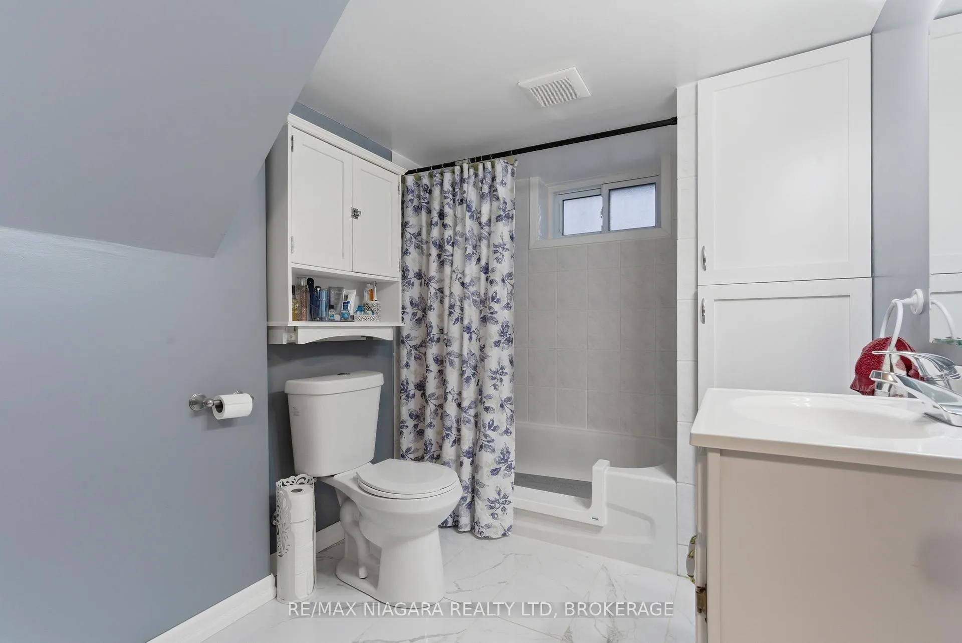 Photo 27 of 57 Meredith Drive, St. Catharines, Carlton/Bunting — HOMEH