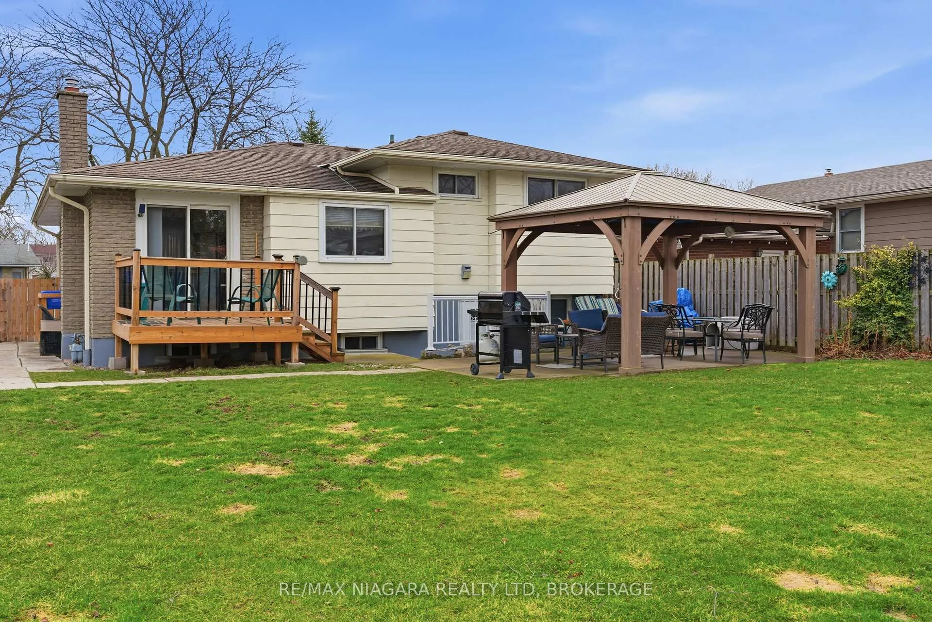 Photo 31 of 57 Meredith Drive, St. Catharines, Carlton/Bunting — HOMEH
