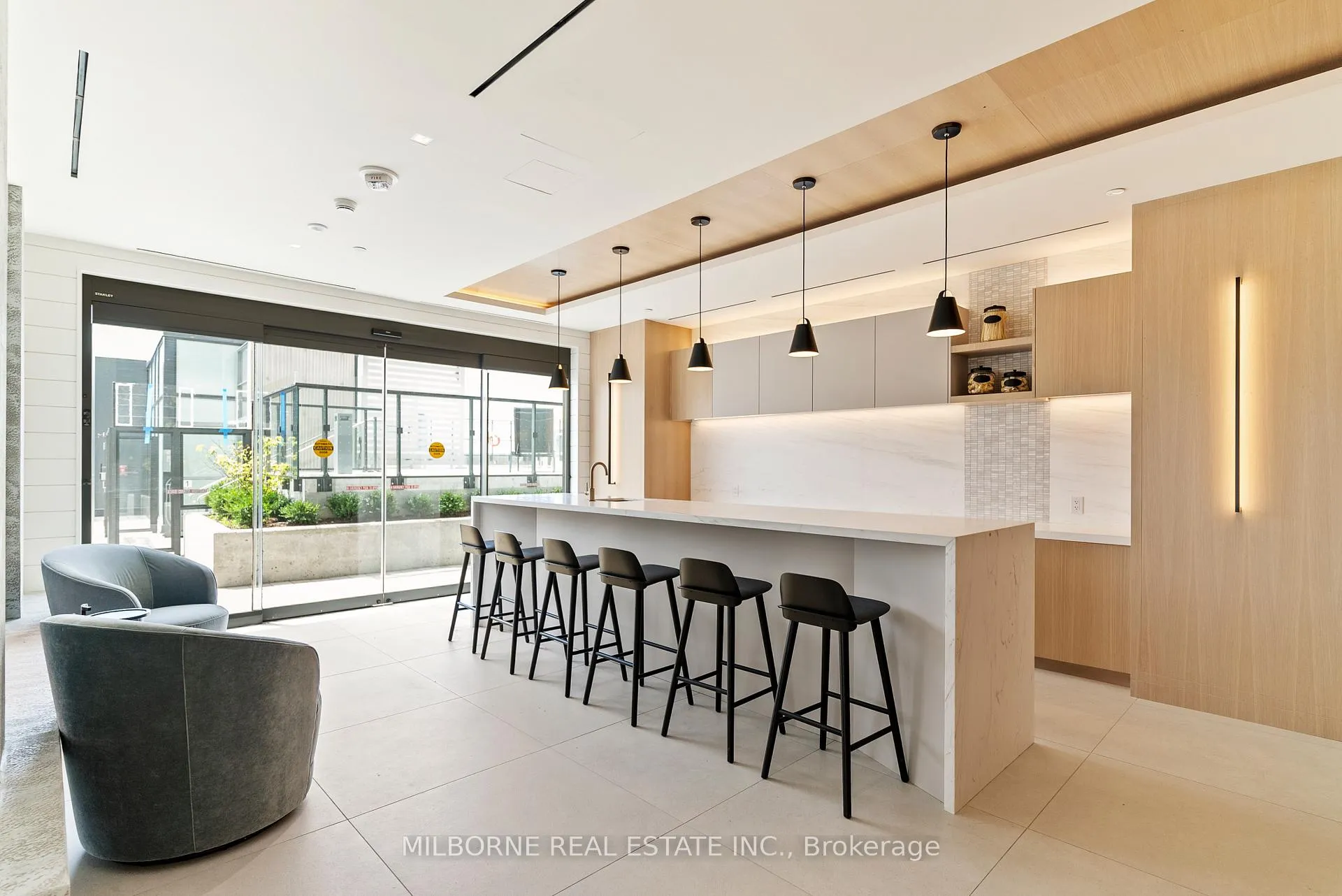 Photo 11 of Unit 1019, 5 Defries Street, Toronto, Regent Park — HOMEH