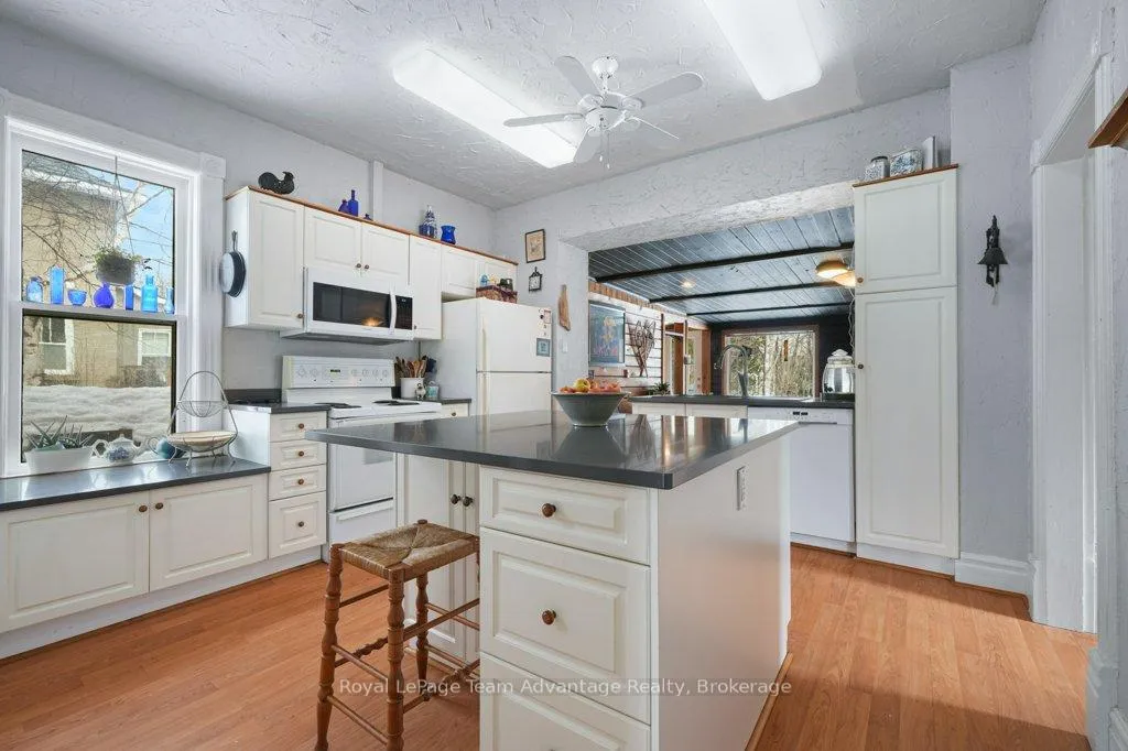 Photo 14 of 79 Gibson Street, Parry Sound — HOMEH