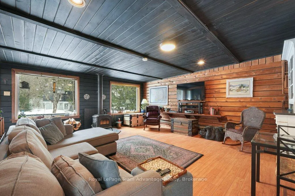 Photo 19 of 79 Gibson Street, Parry Sound — HOMEH