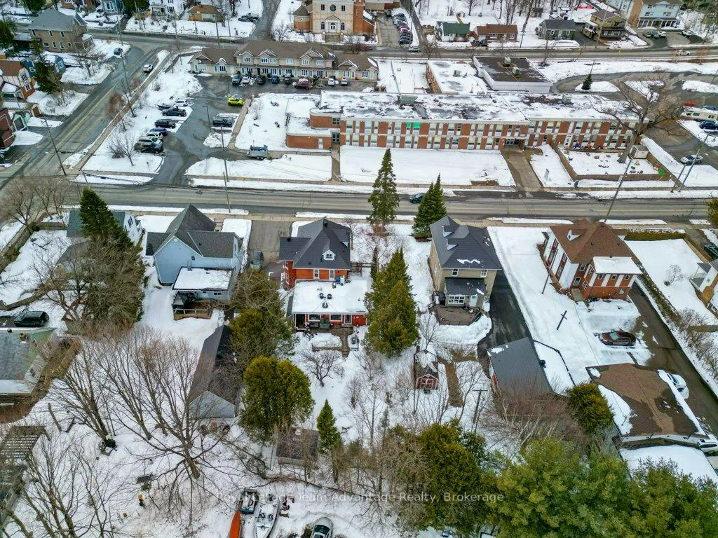 Photo 38 of 79 Gibson Street, Parry Sound — HOMEH