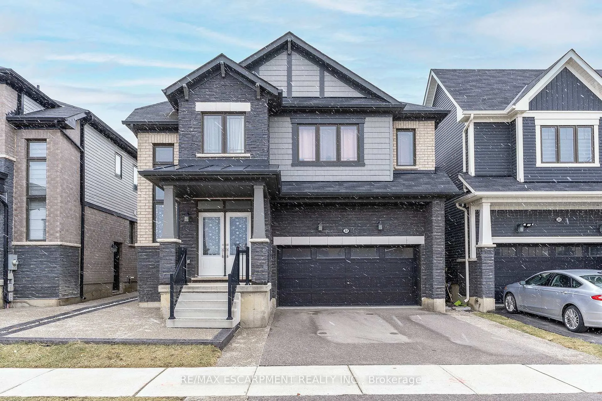 Photo 1 of Unit Lower, 22 Whithorn Crescent, Haldimand — HOMEH