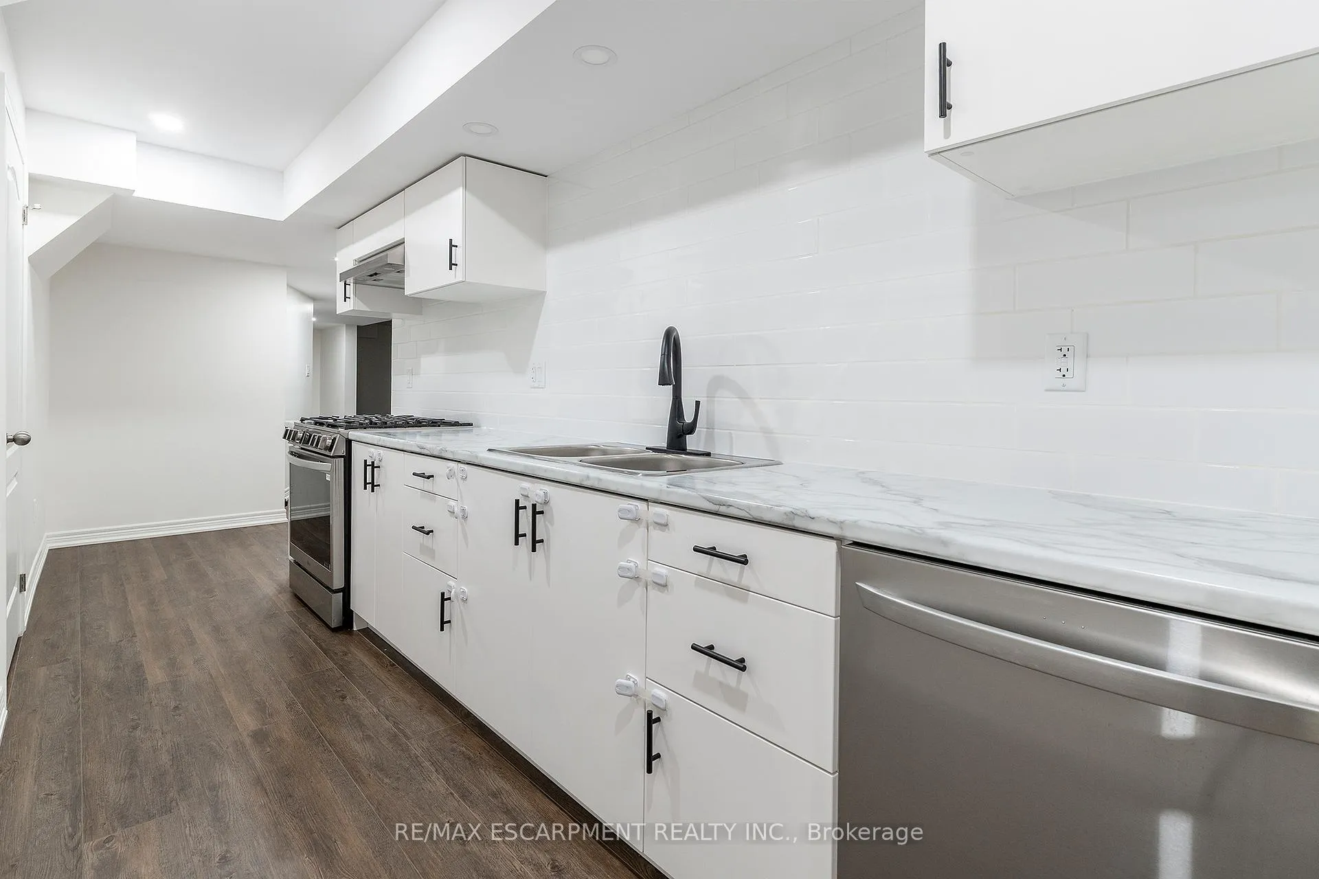 Photo 6 of Unit Lower, 22 Whithorn Crescent, Haldimand — HOMEH