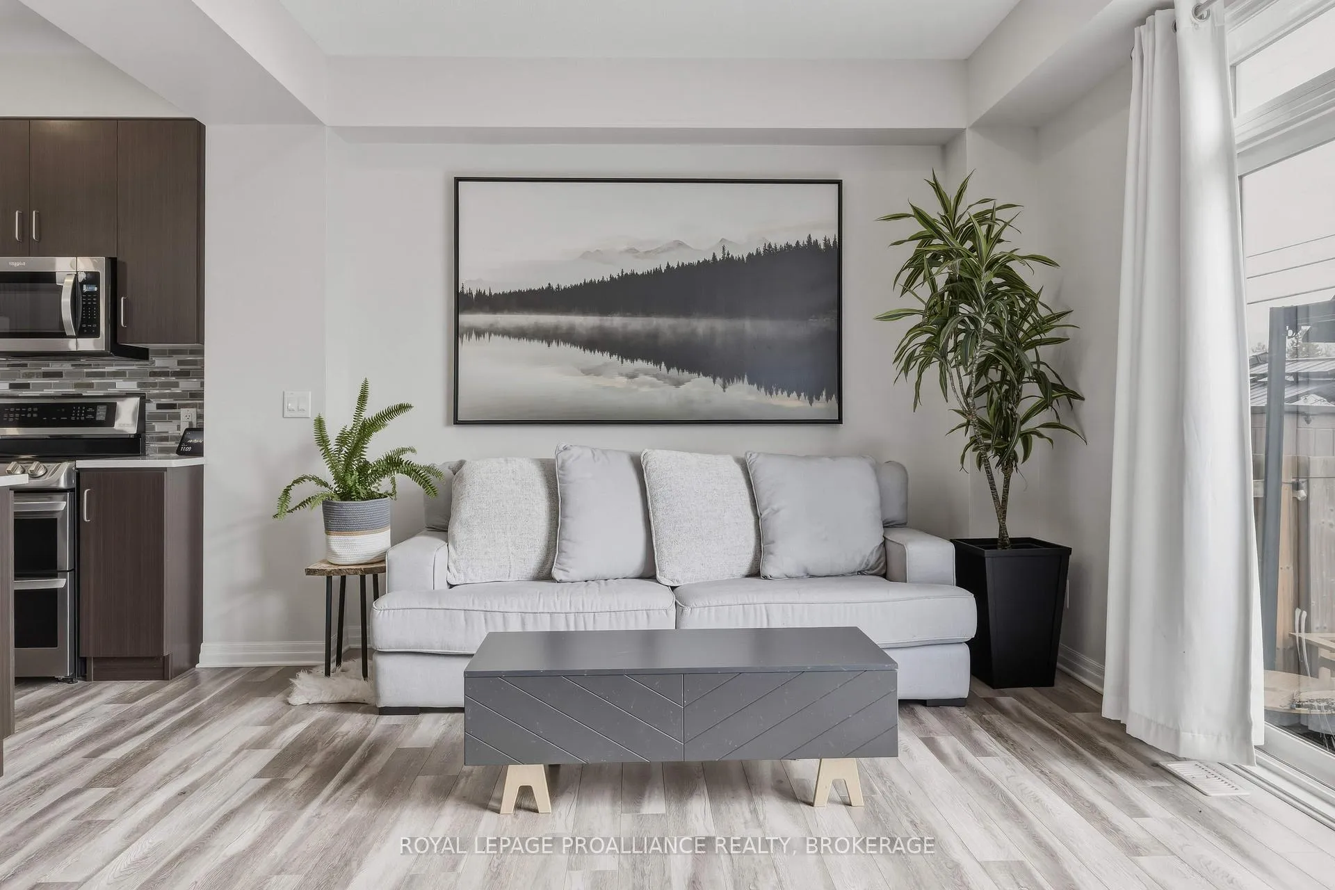 Photo 15 of 894 Riverview Way, Kingston, Kingston East (Incl Barret Crt) — HOMEH