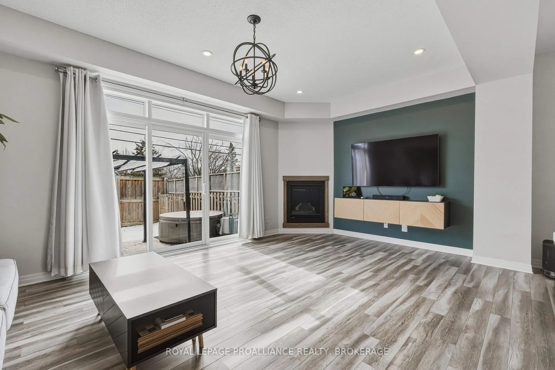 Photo 16 of 894 Riverview Way, Kingston, Kingston East (Incl Barret Crt) — HOMEH