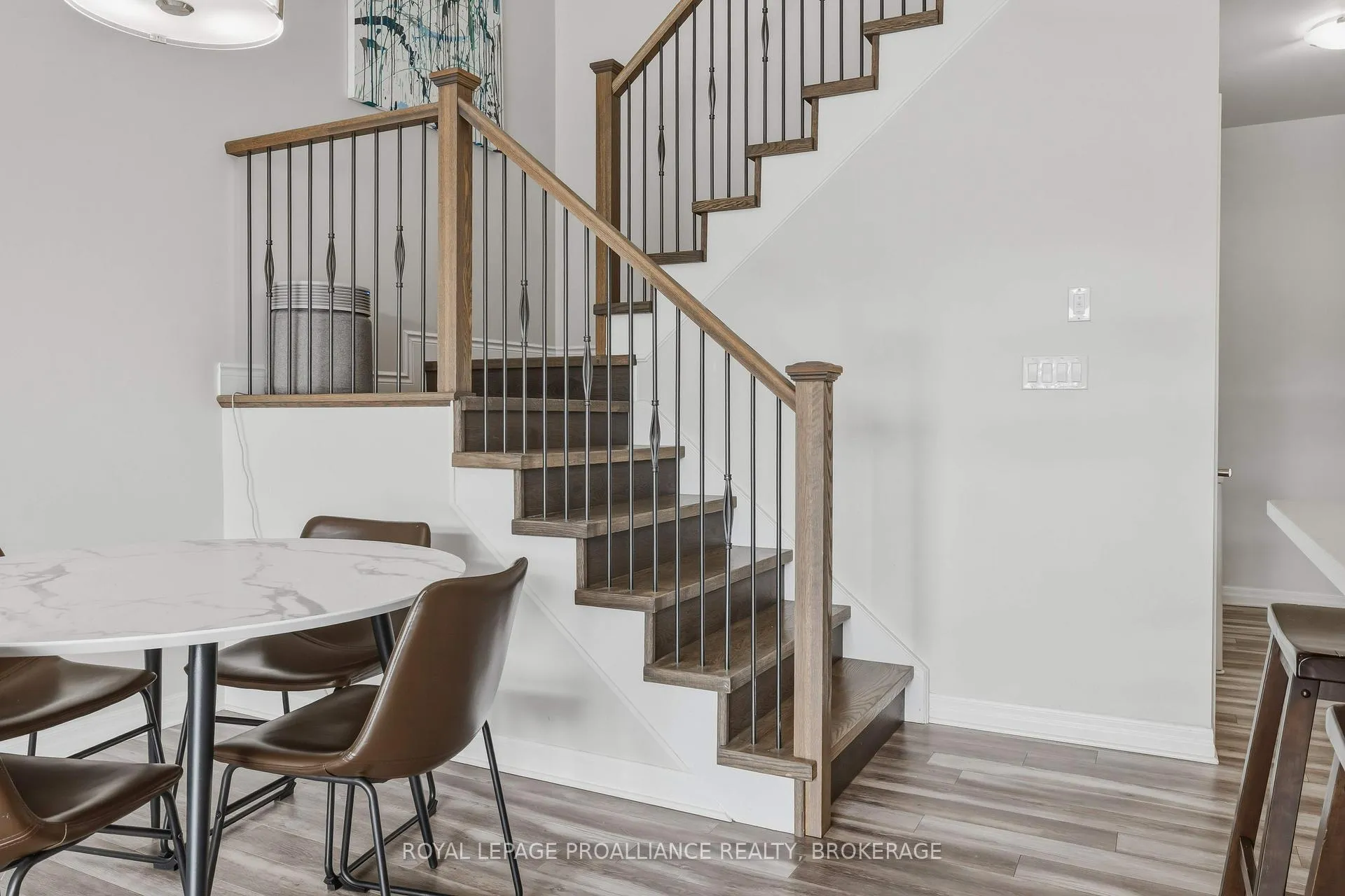Photo 19 of 894 Riverview Way, Kingston, Kingston East (Incl Barret Crt) — HOMEH