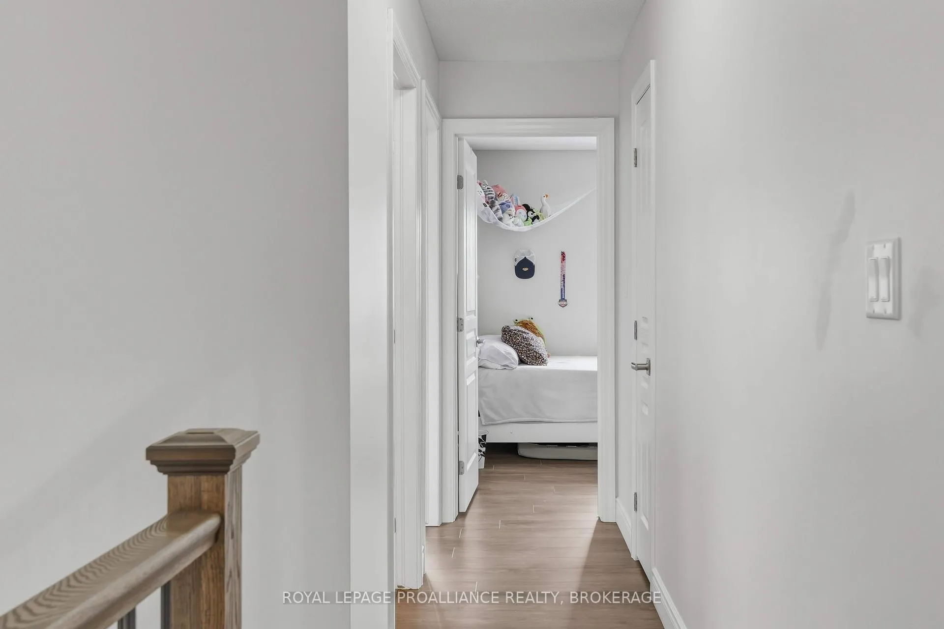 Photo 21 of 894 Riverview Way, Kingston, Kingston East (Incl Barret Crt) — HOMEH