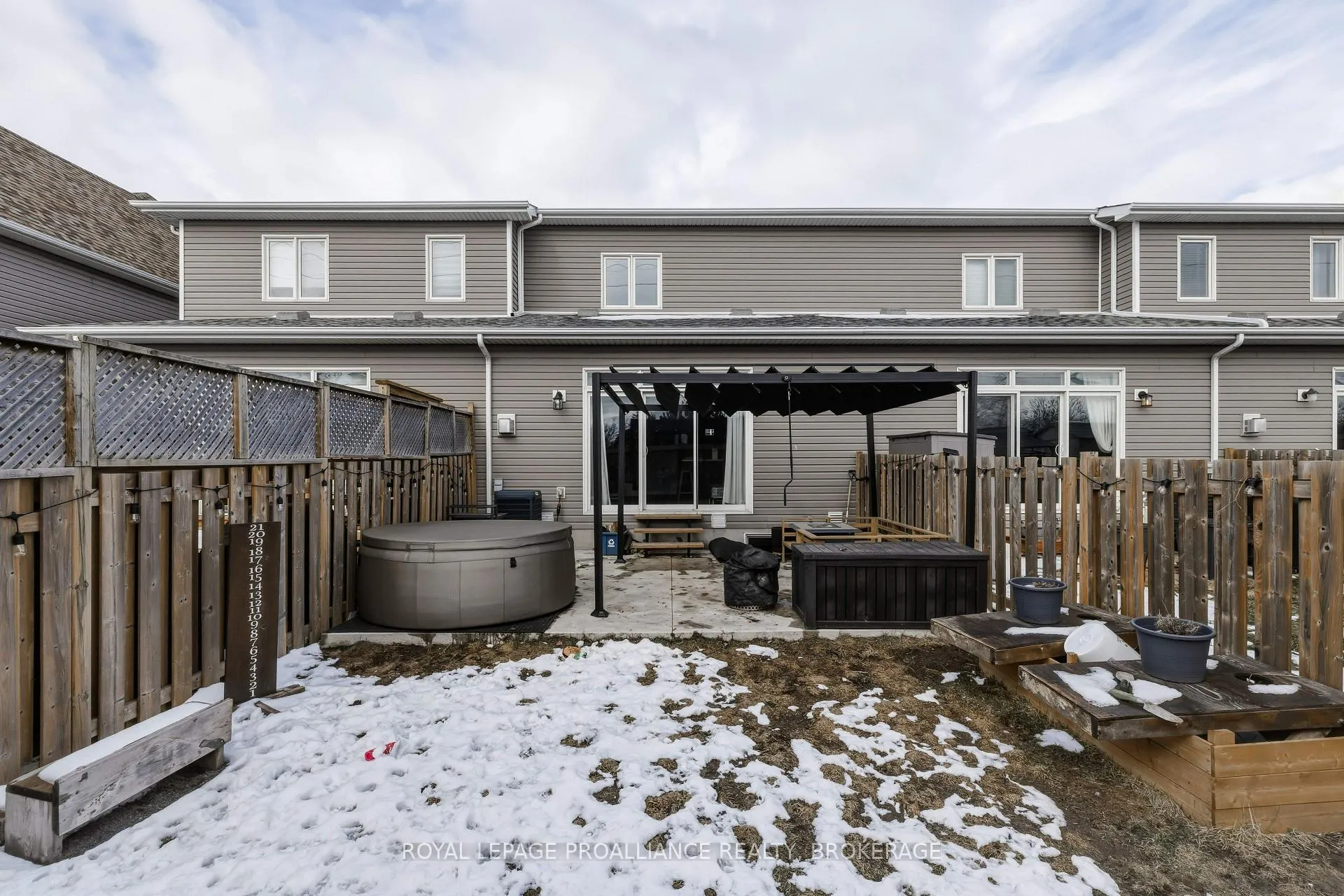 Photo 33 of 894 Riverview Way, Kingston, Kingston East (Incl Barret Crt) — HOMEH