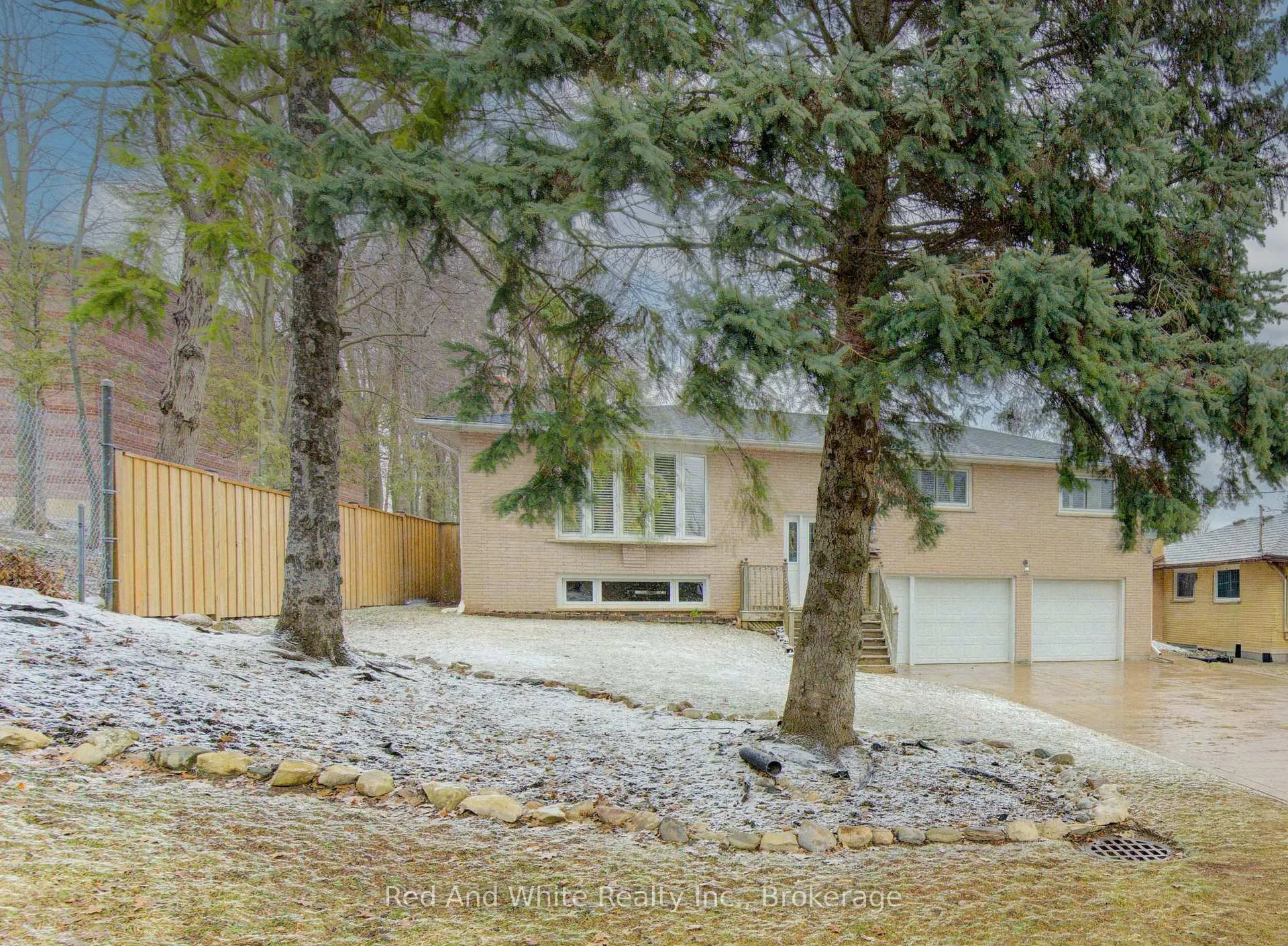 Photo 3 of 64 Wilkins Drive, Kitchener — HOMEH