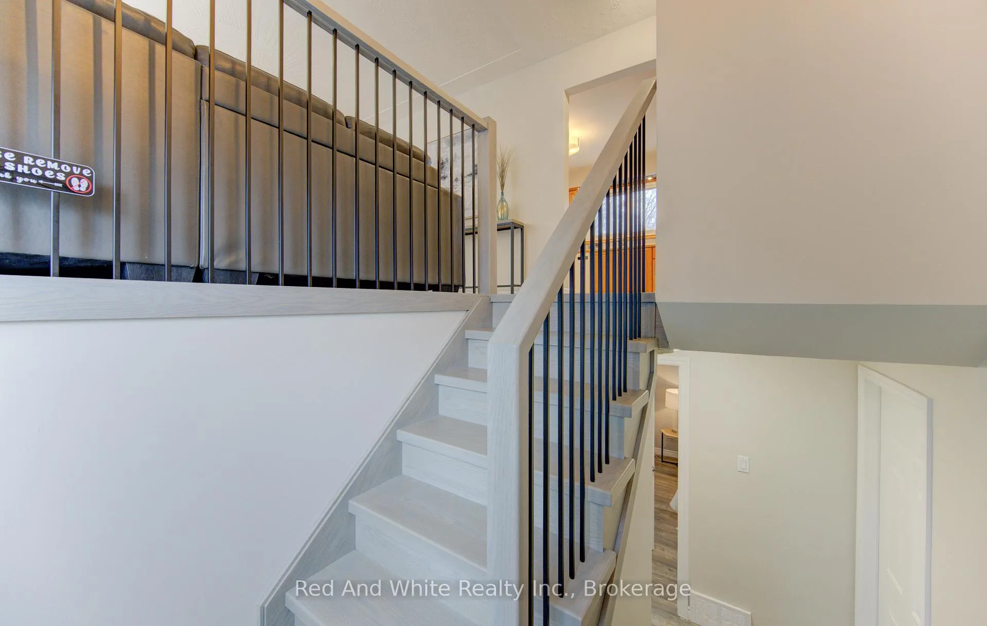 Photo 5 of 64 Wilkins Drive, Kitchener — HOMEH
