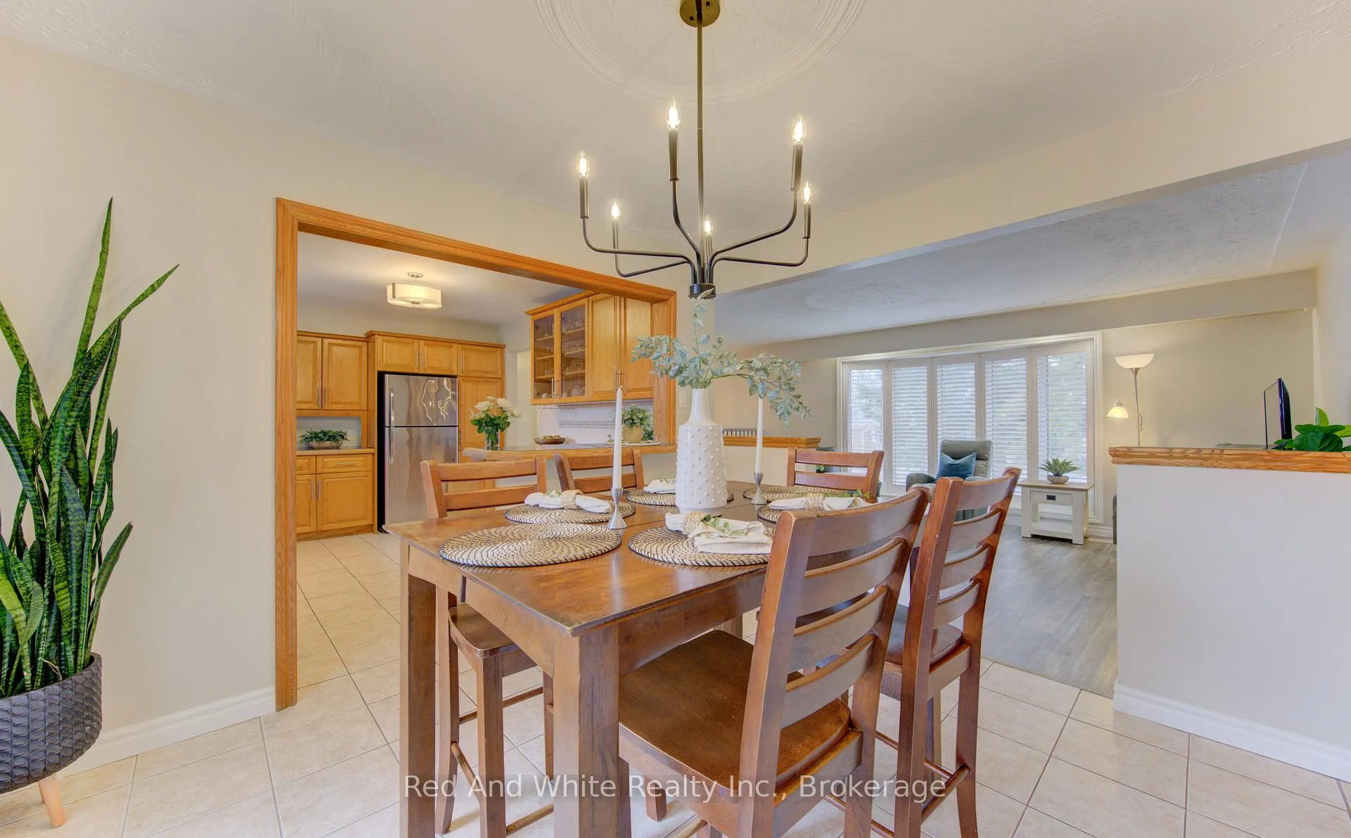 Photo 13 of 64 Wilkins Drive, Kitchener — HOMEH