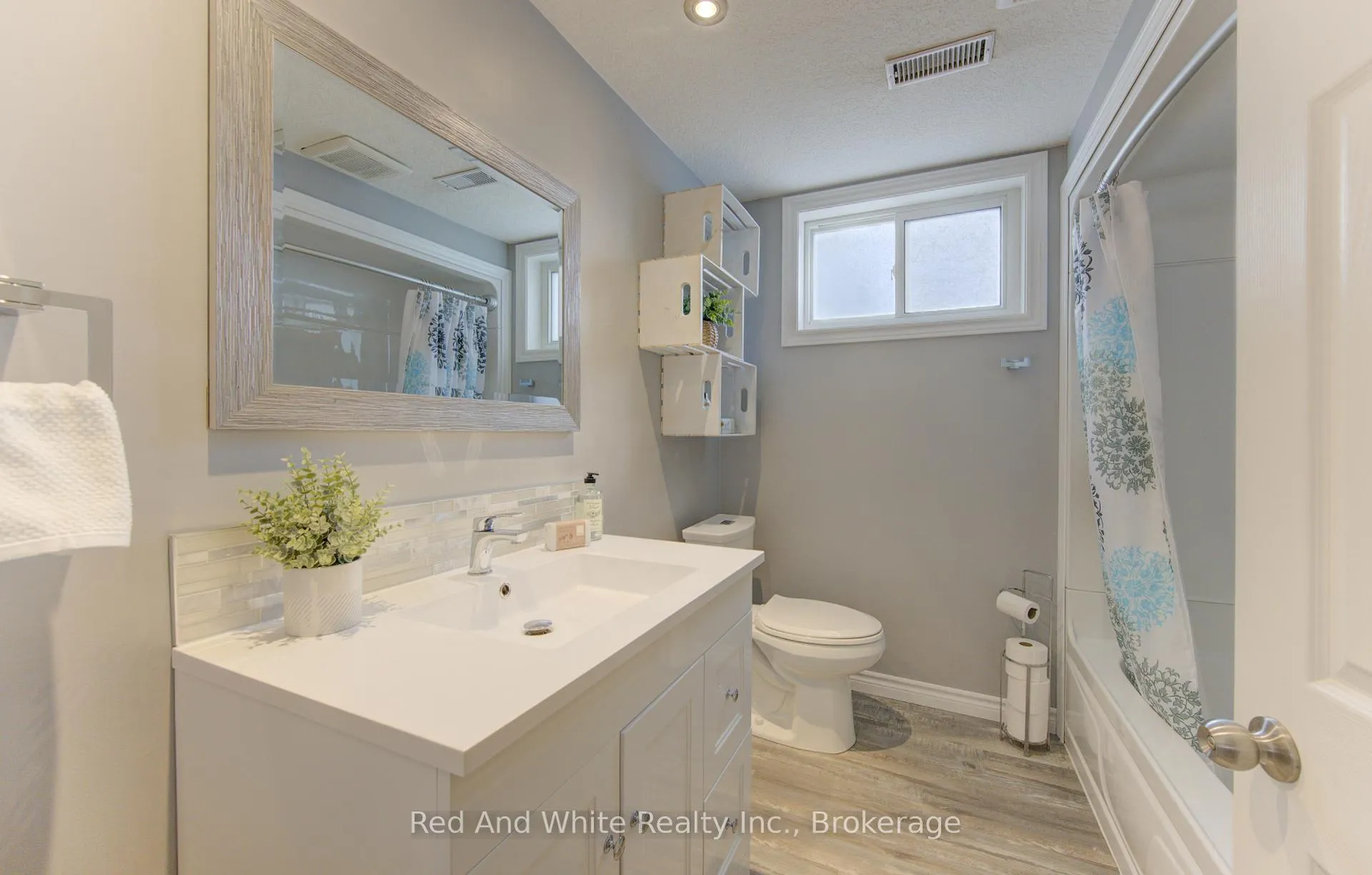 Photo 31 of 64 Wilkins Drive, Kitchener — HOMEH