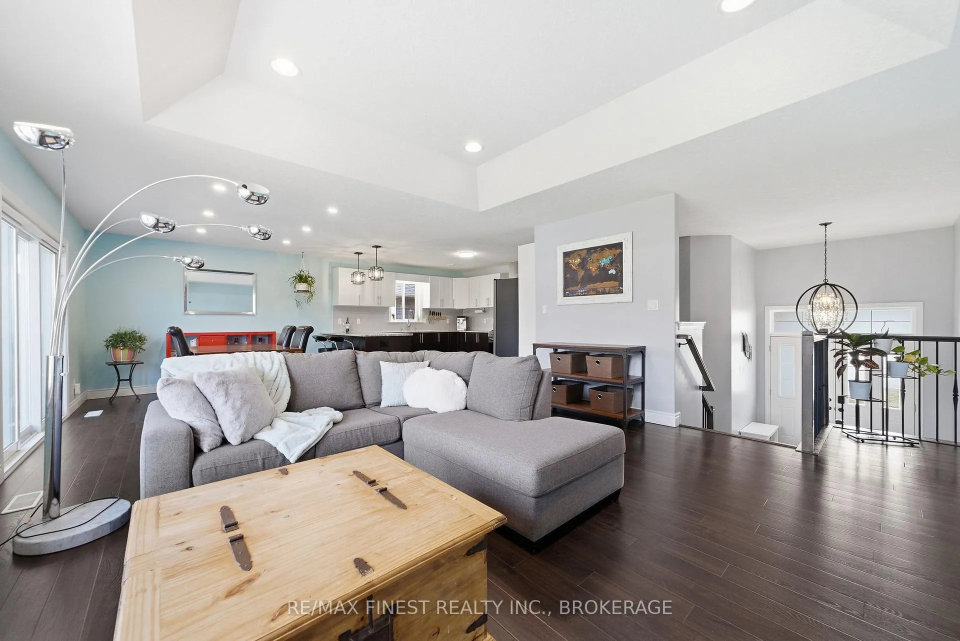 Photo 9 of 19 Freedom Crescent, Quinte West, Sidney Ward — HOMEH