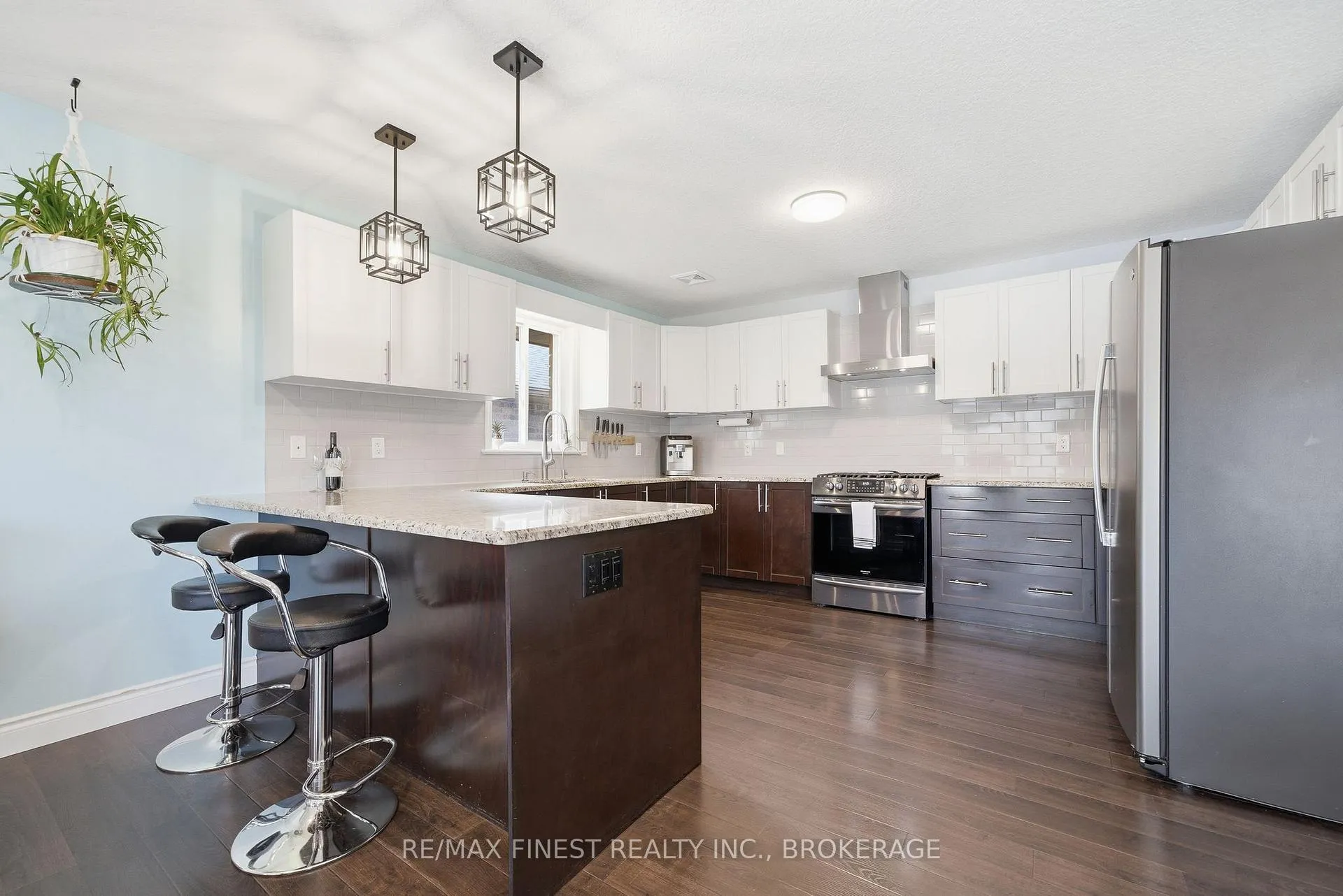Photo 11 of 19 Freedom Crescent, Quinte West, Sidney Ward — HOMEH