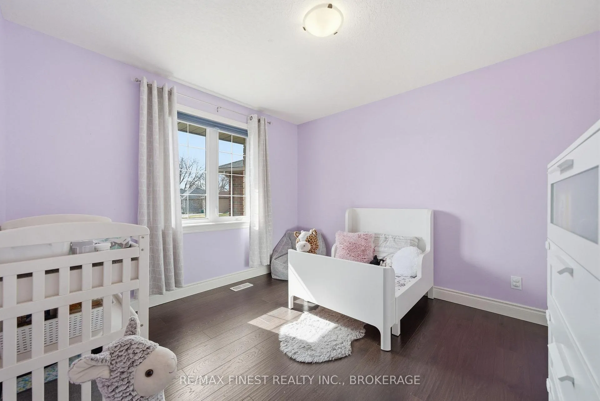 Photo 17 of 19 Freedom Crescent, Quinte West, Sidney Ward — HOMEH