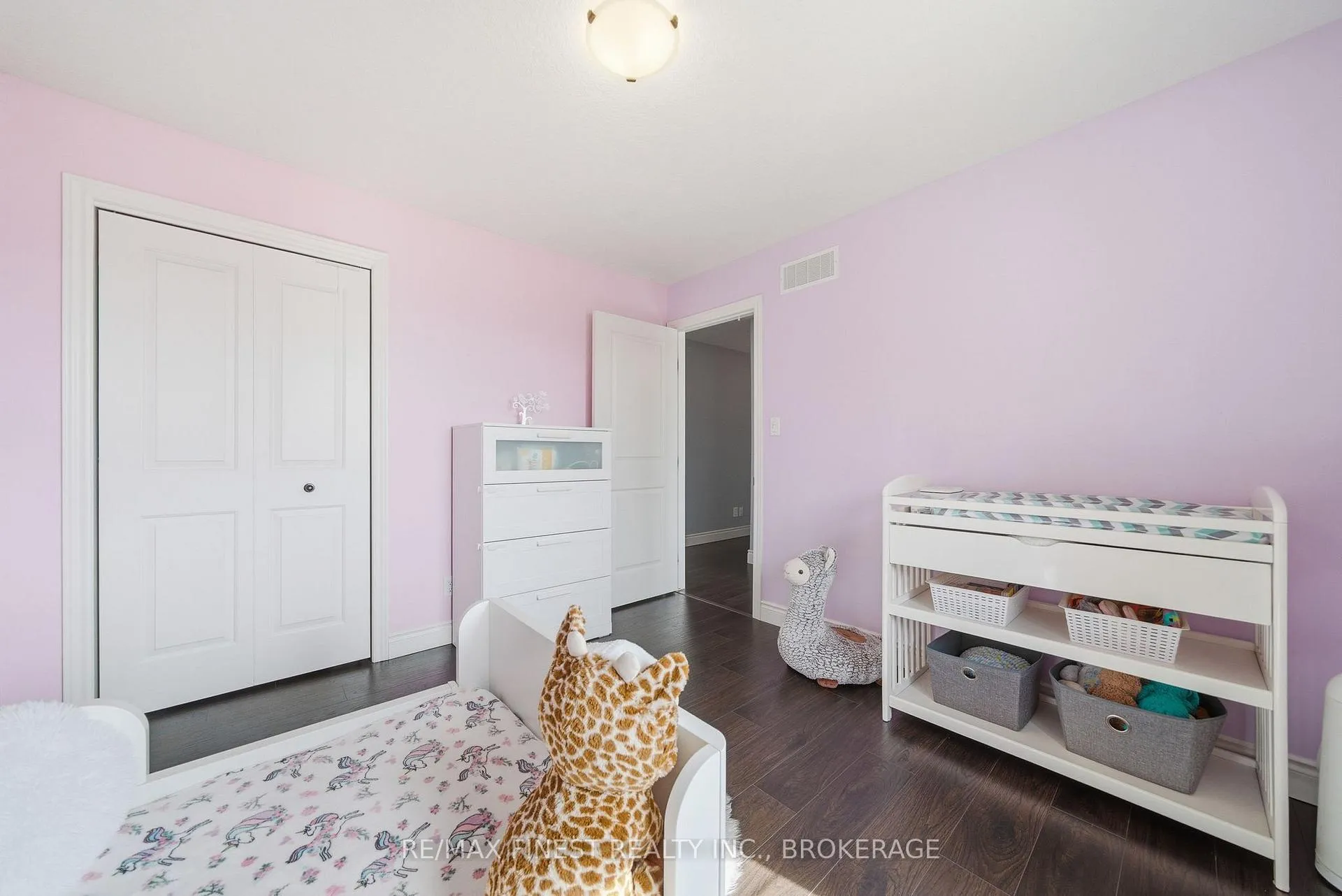 Photo 18 of 19 Freedom Crescent, Quinte West, Sidney Ward — HOMEH