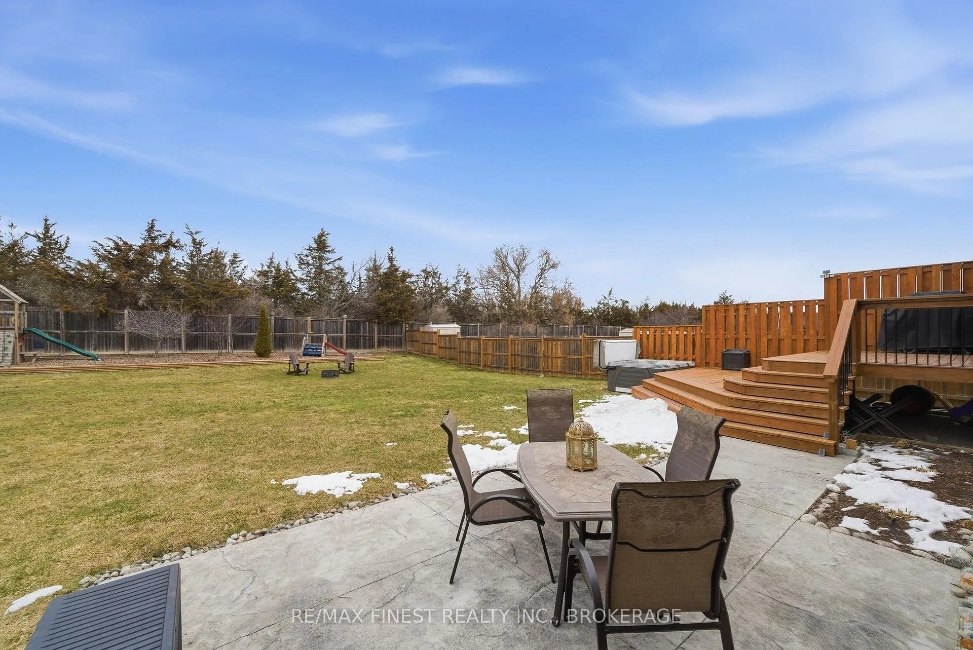 Photo 42 of 19 Freedom Crescent, Quinte West, Sidney Ward — HOMEH