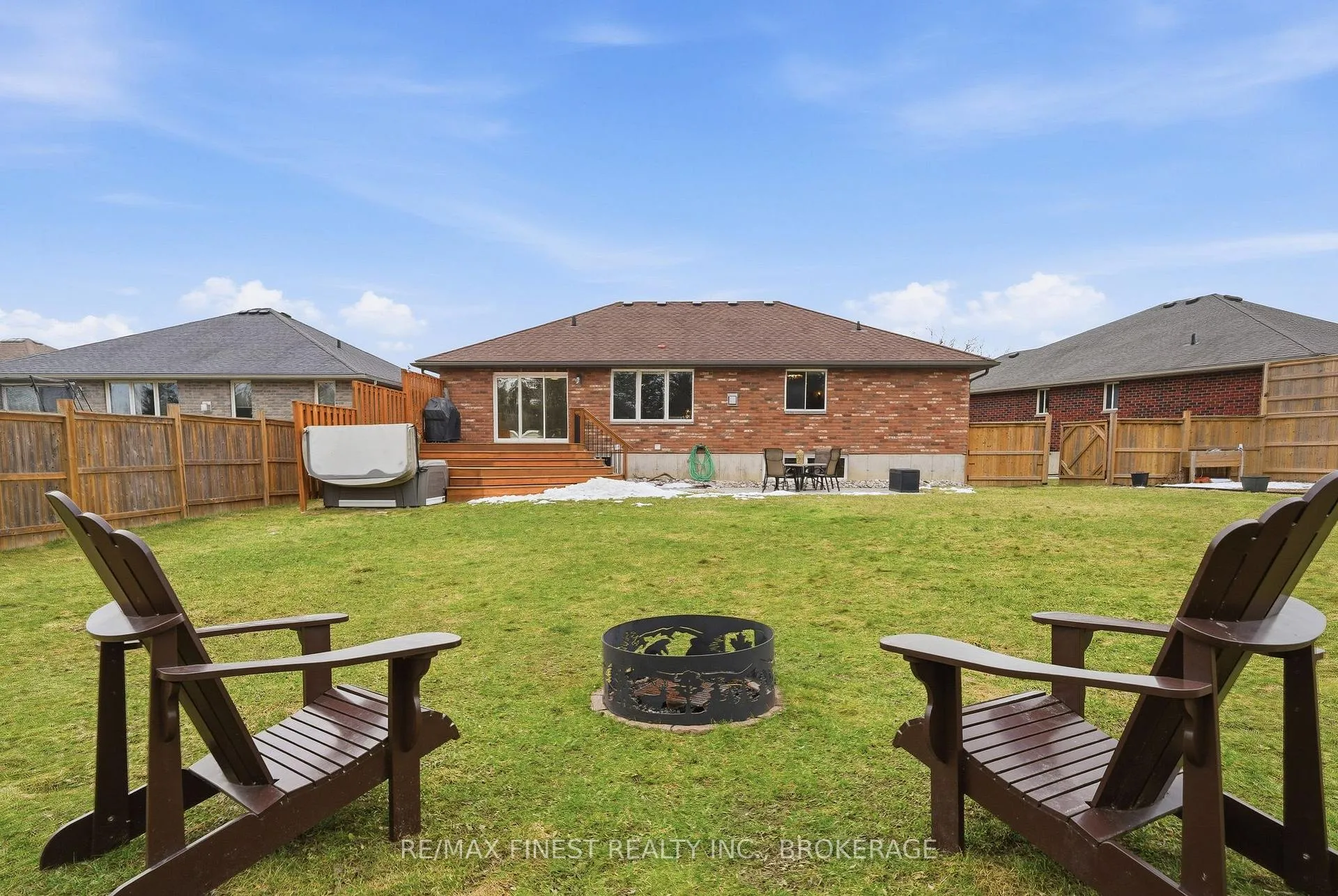 Photo 43 of 19 Freedom Crescent, Quinte West, Sidney Ward — HOMEH