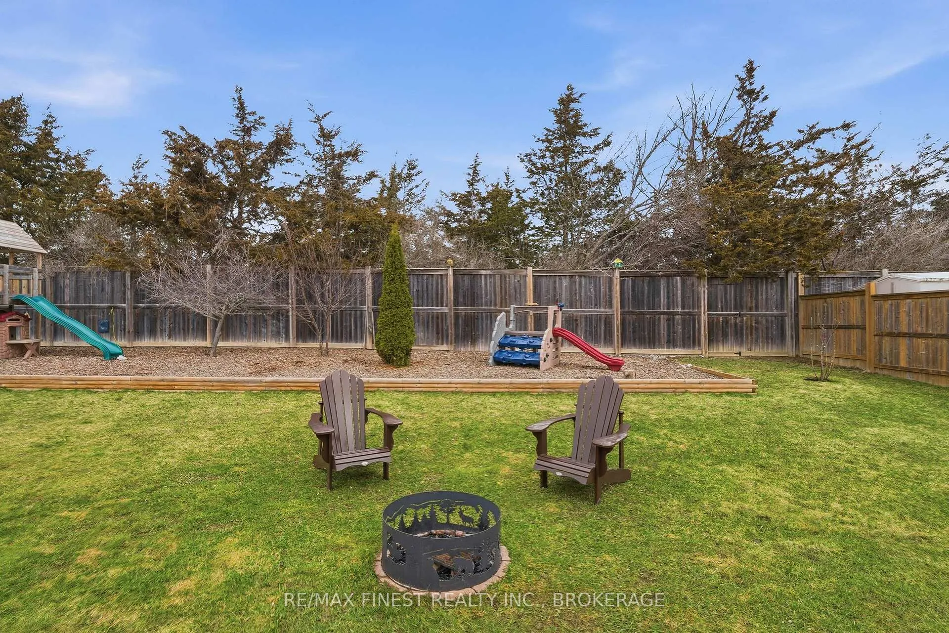 Photo 44 of 19 Freedom Crescent, Quinte West, Sidney Ward — HOMEH