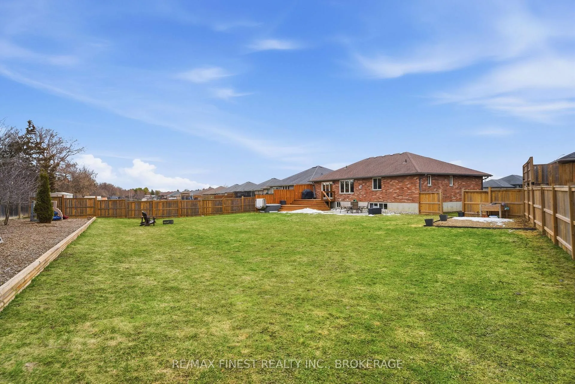 Photo 46 of 19 Freedom Crescent, Quinte West, Sidney Ward — HOMEH