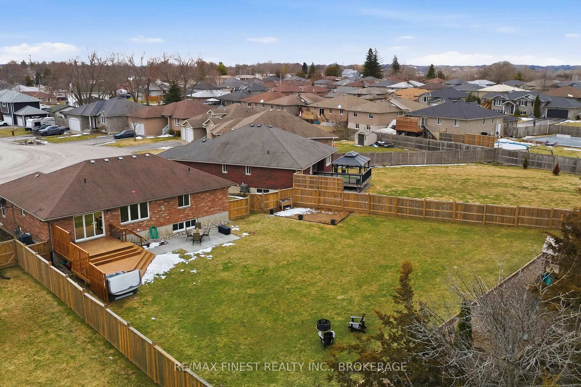 Photo 48 of 19 Freedom Crescent, Quinte West, Sidney Ward — HOMEH