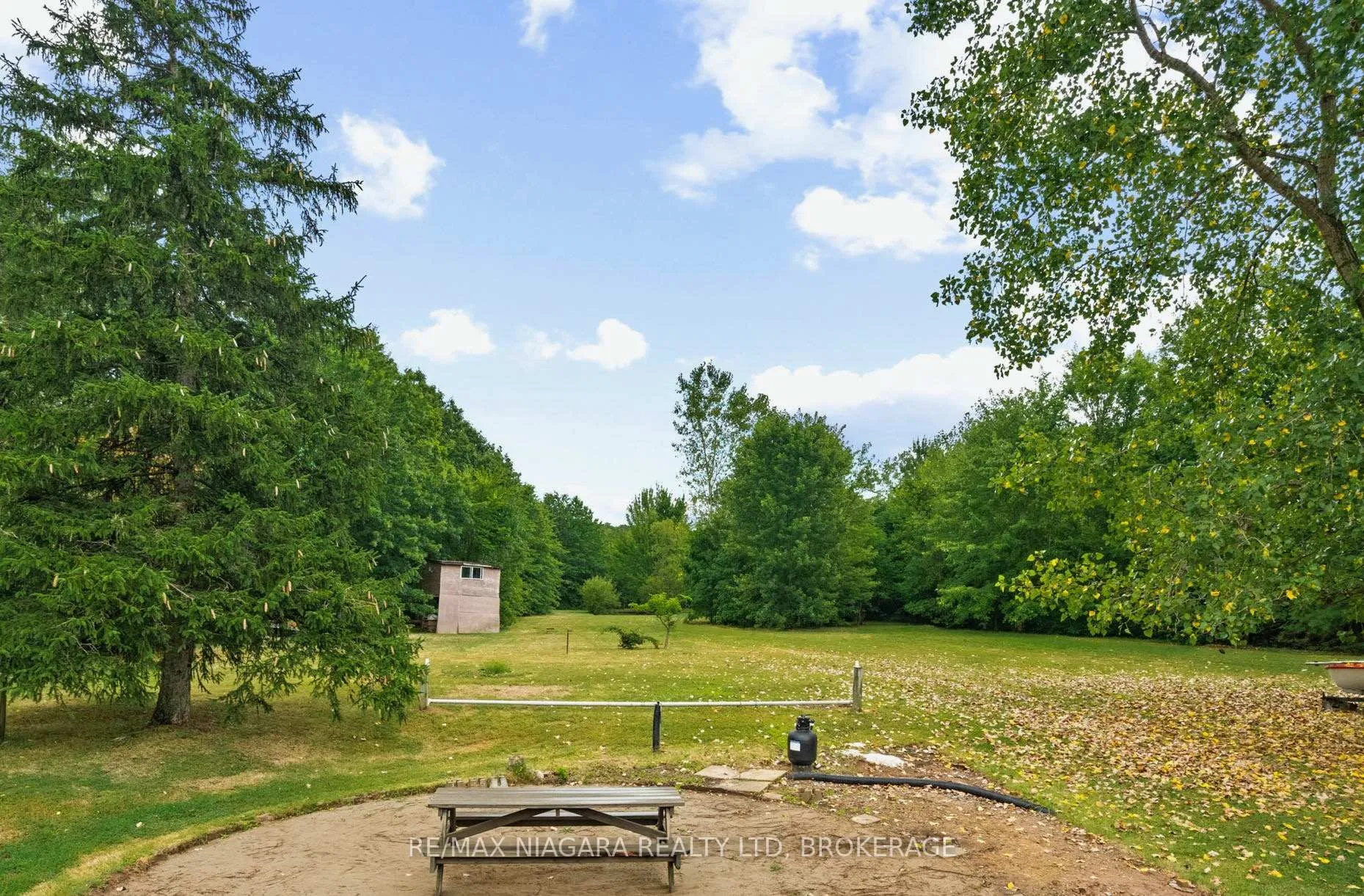 Photo 6 of 594 Doans Ridge Road, Welland, Cooks Mills — HOMEH