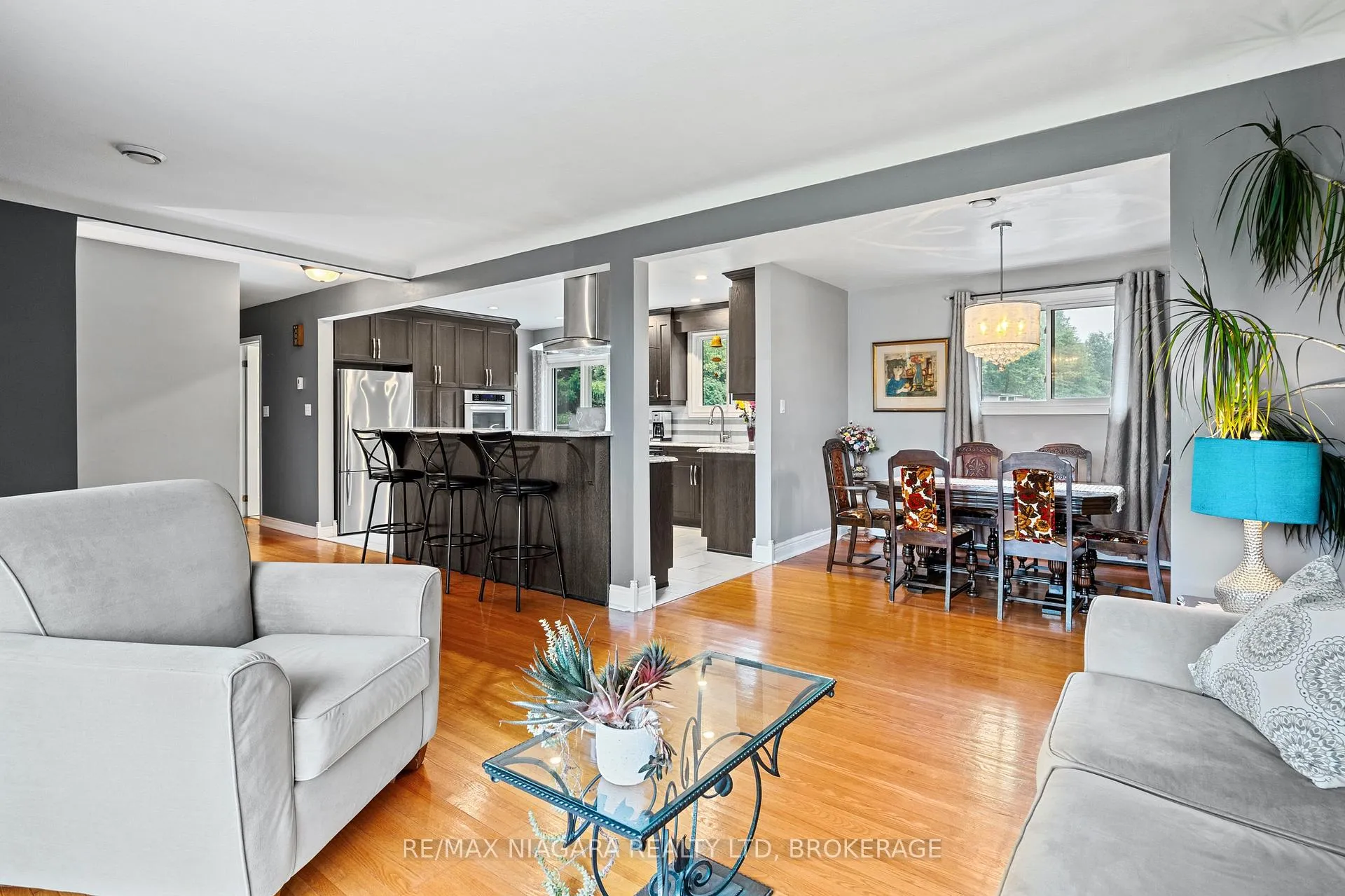 Photo 10 of 594 Doans Ridge Road, Welland, Cooks Mills — HOMEH