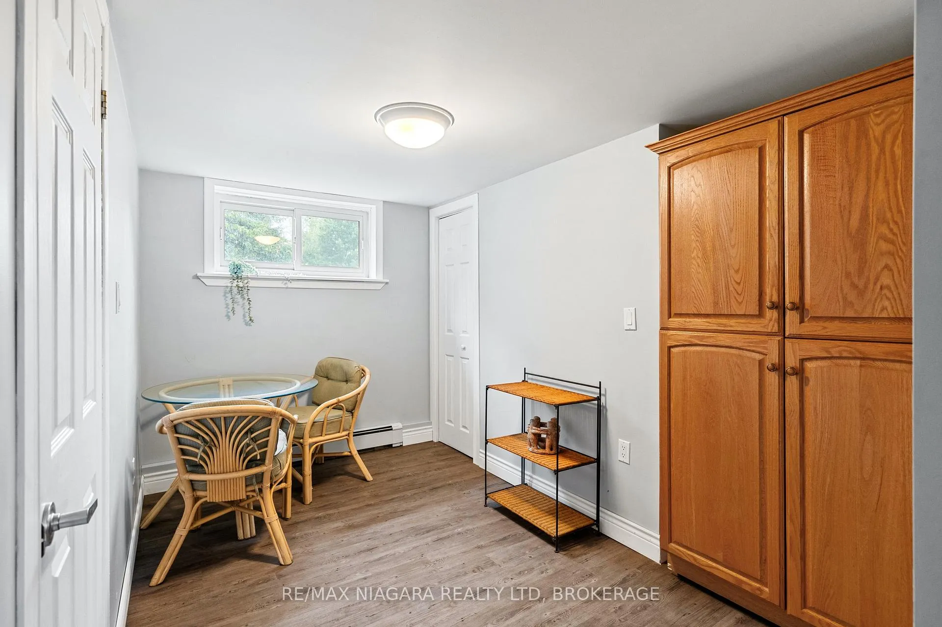 Photo 24 of 594 Doans Ridge Road, Welland, Cooks Mills — HOMEH