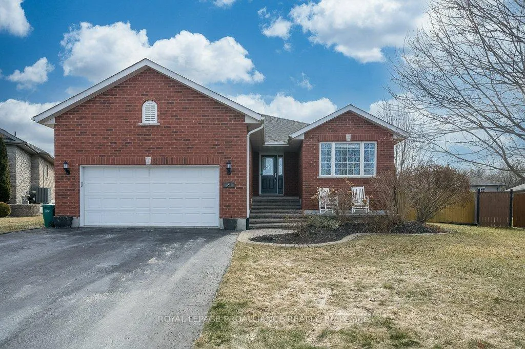 Front of 21 Forest Valley Drive