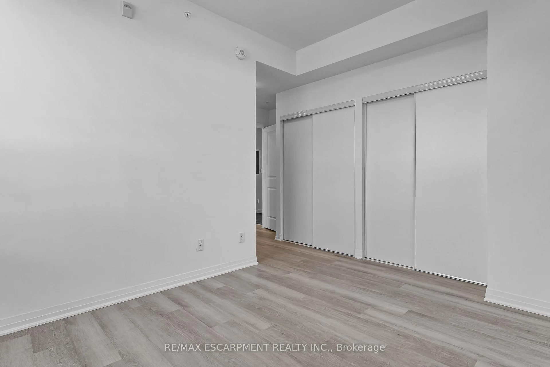 Photo 24 of Unit 504, 5 Hamilton Street, Hamilton, Waterdown — HOMEH