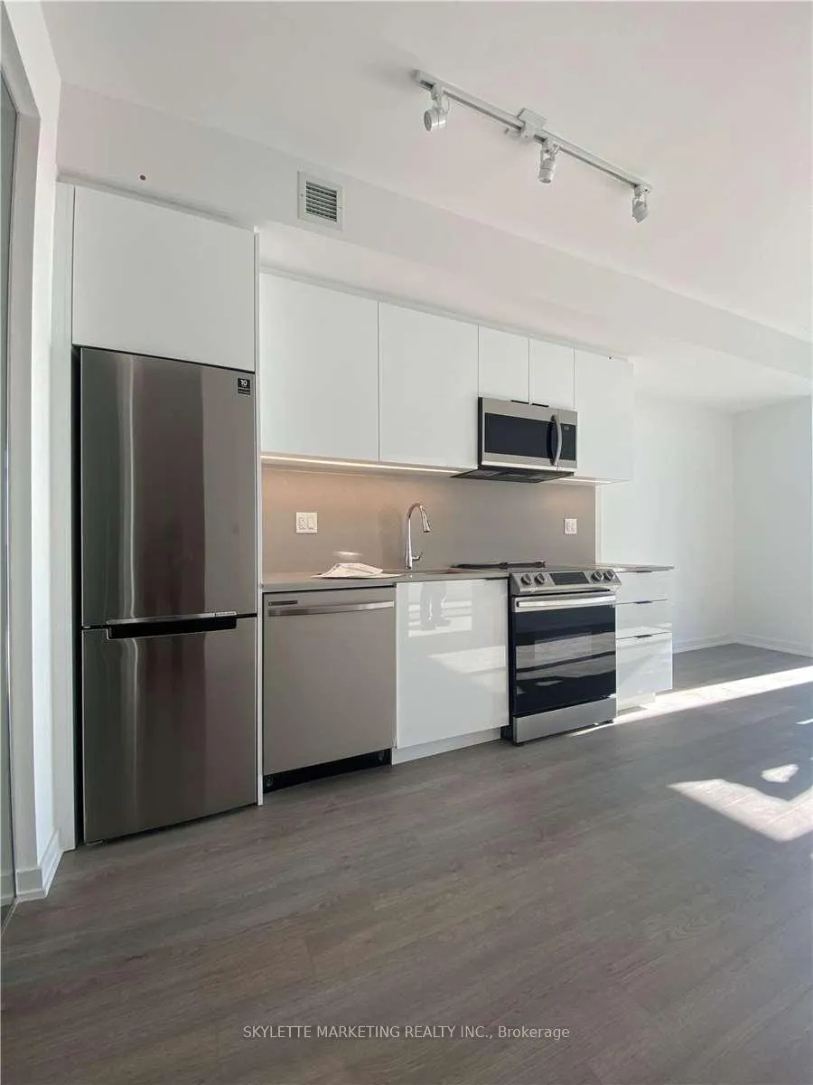 Front of Unit 1308, 50 Power Street