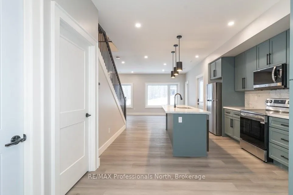 Photo 4 of Unit 2A, 371 Muskoka Beach Road, Gravenhurst, Muskoka (S) — HOMEH