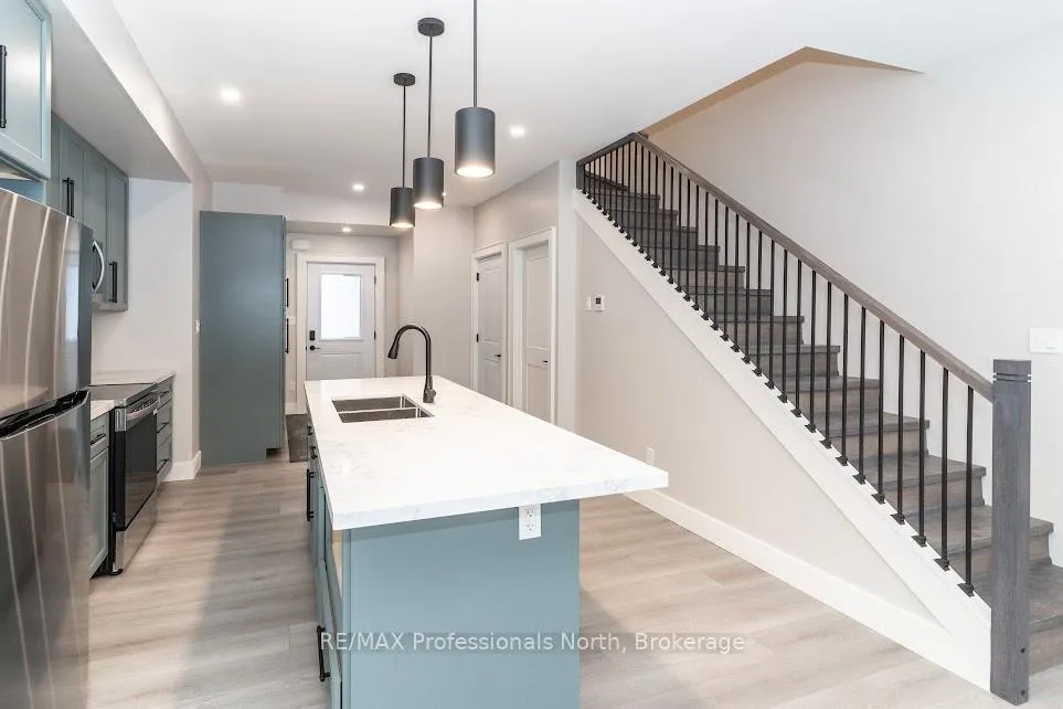 Photo 8 of Unit 2A, 371 Muskoka Beach Road, Gravenhurst, Muskoka (S) — HOMEH