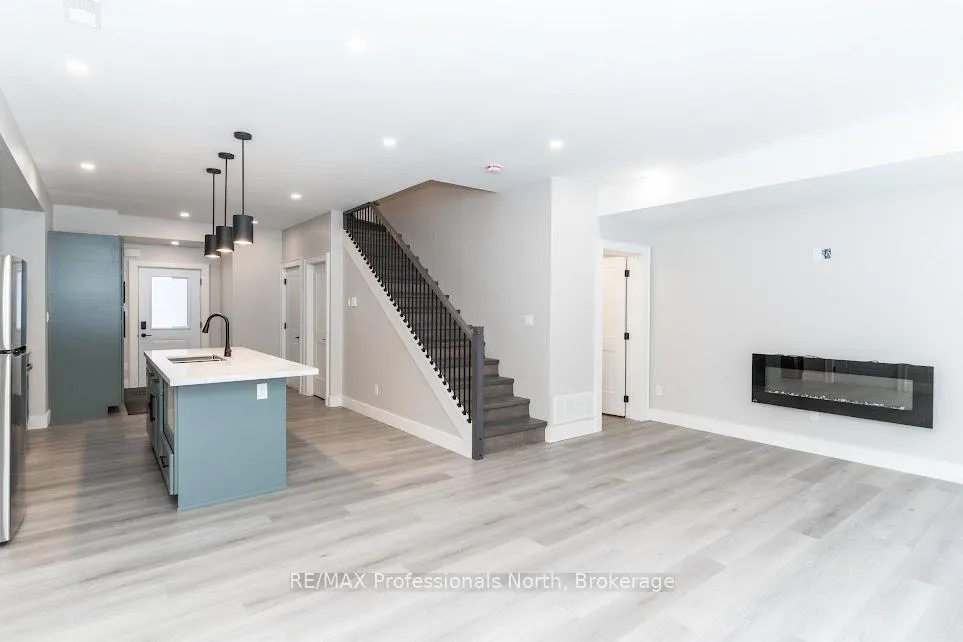 Photo 13 of Unit 2A, 371 Muskoka Beach Road, Gravenhurst, Muskoka (S) — HOMEH