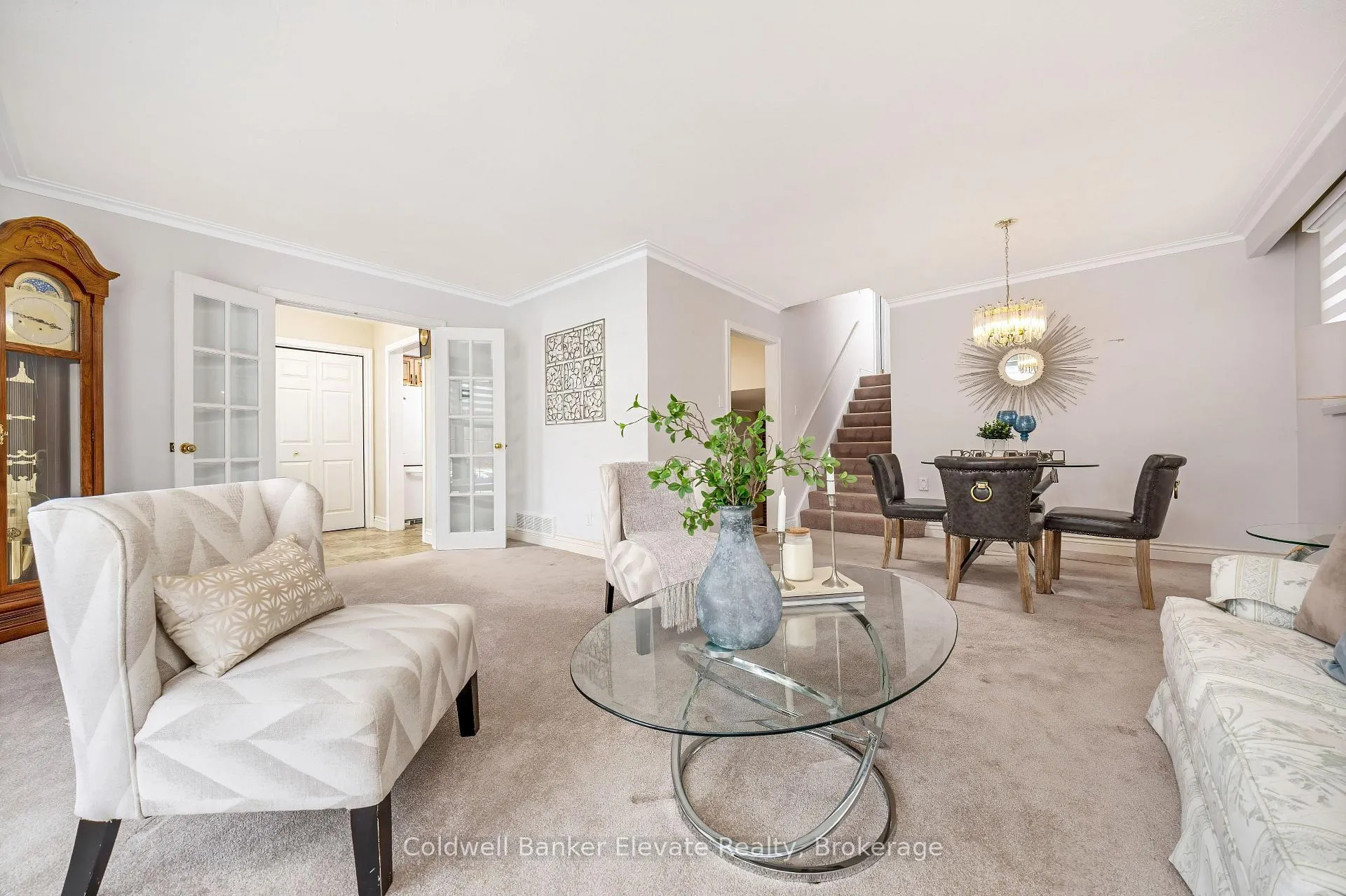 Photo 11 of 234 Delrex Boulevard, Halton Hills, Georgetown — HOMEH