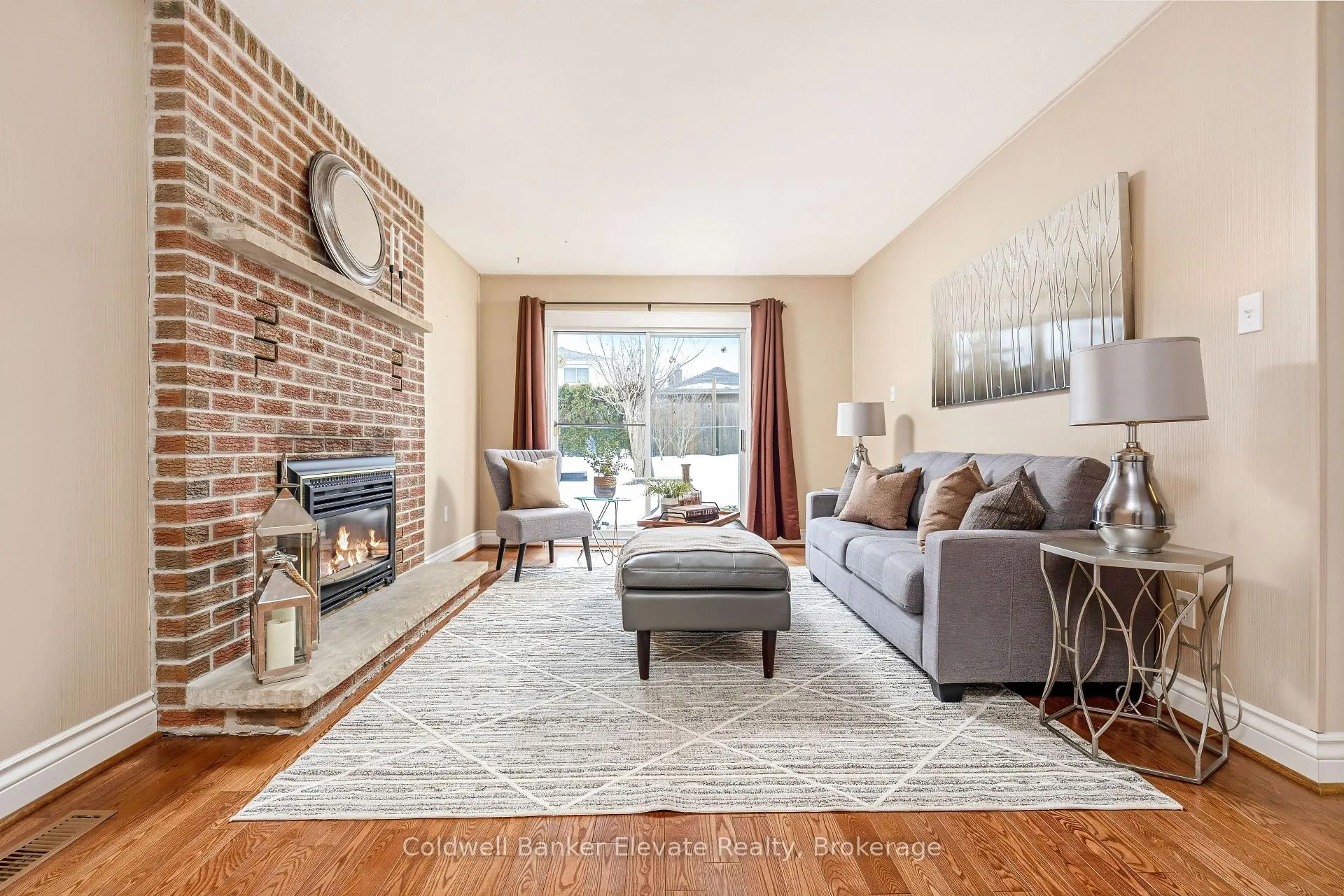 Photo 19 of 234 Delrex Boulevard, Halton Hills, Georgetown — HOMEH
