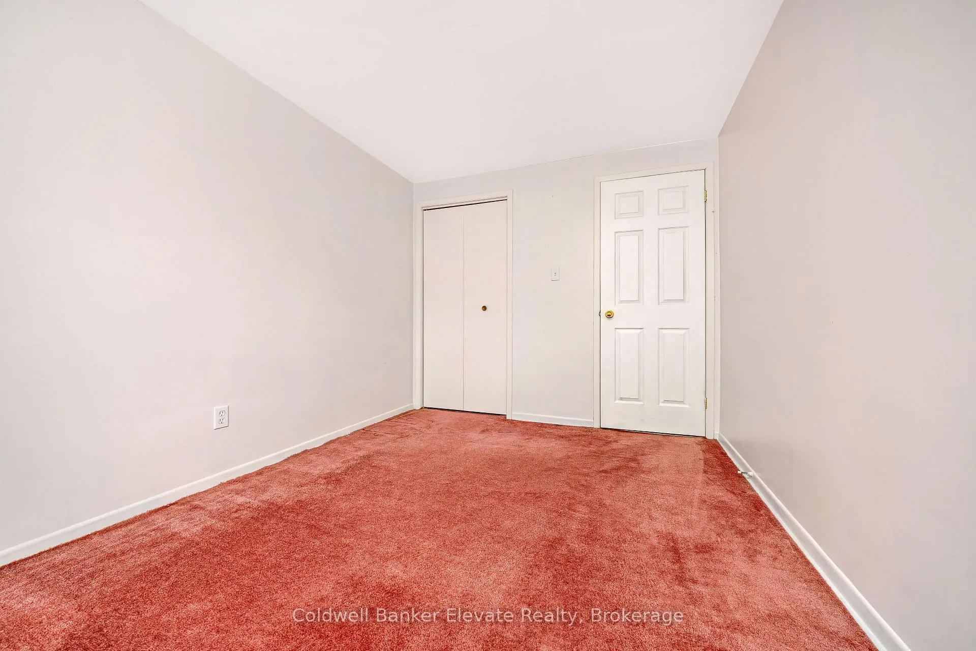 Photo 32 of 234 Delrex Boulevard, Halton Hills, Georgetown — HOMEH