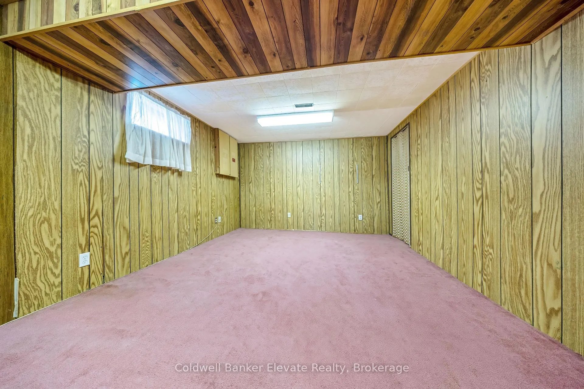Photo 38 of 234 Delrex Boulevard, Halton Hills, Georgetown — HOMEH