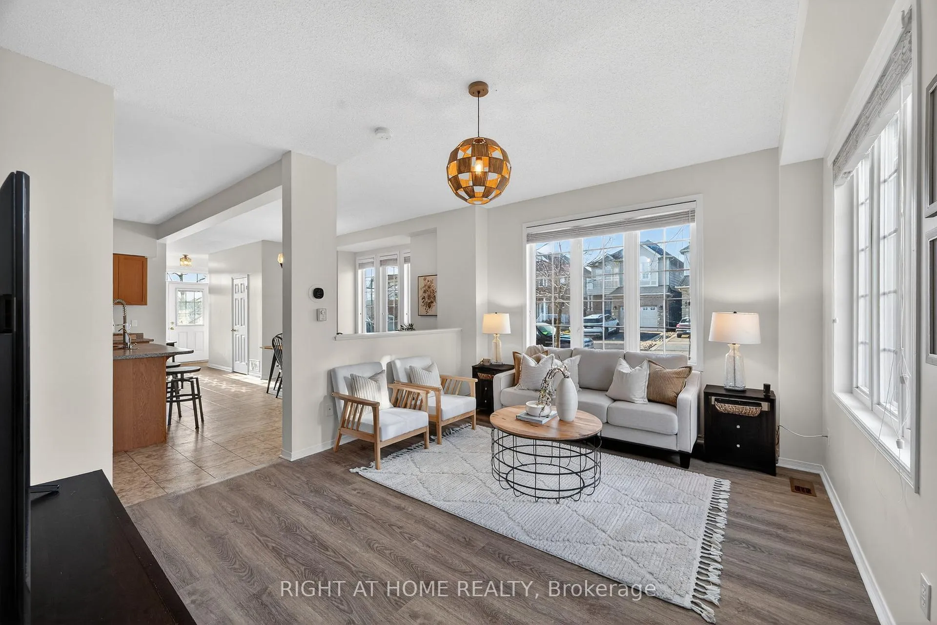 Photo 16 of Unit 12, 1070 Glenbourne Drive, Oshawa, Pinecrest — HOMEH