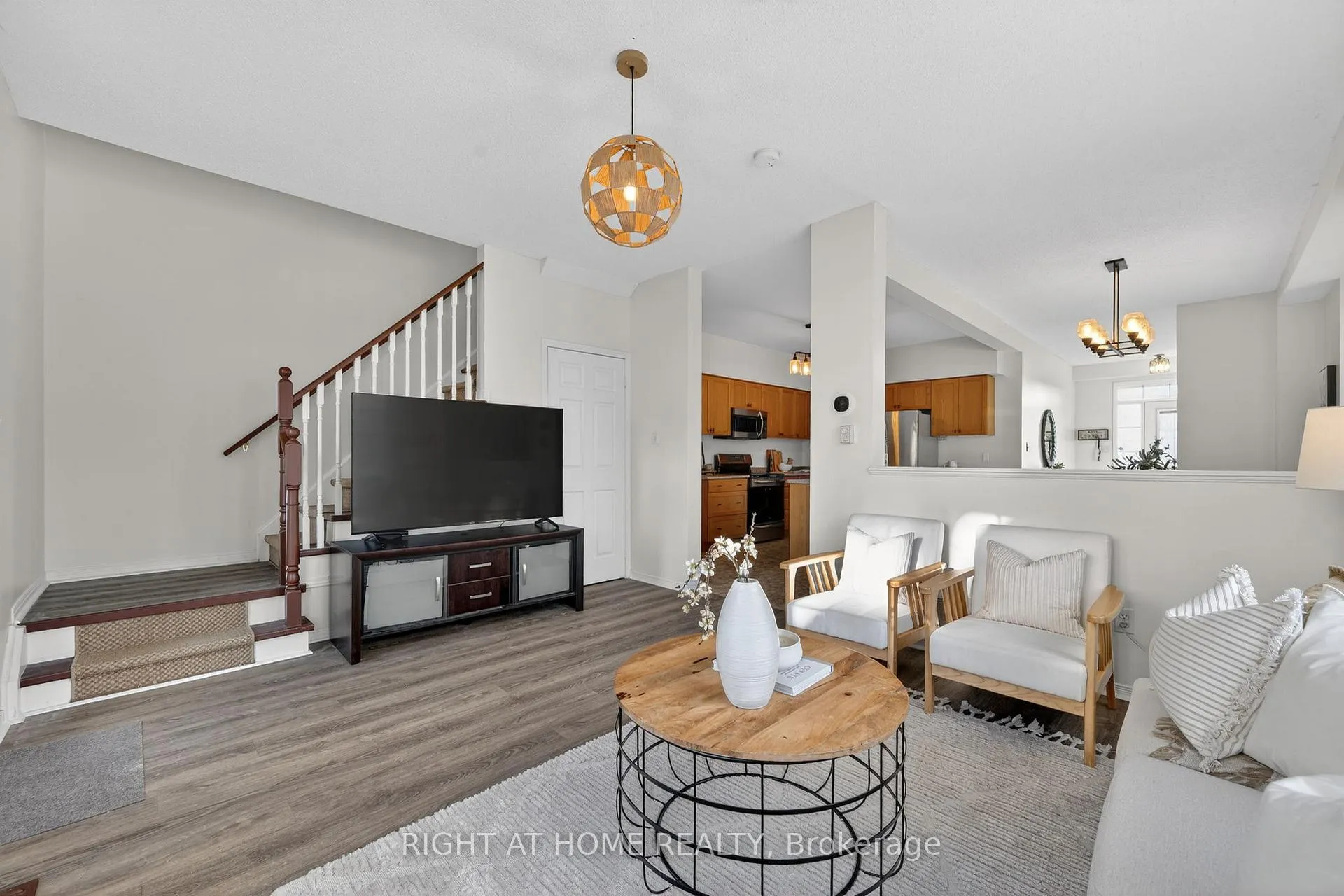Photo 17 of Unit 12, 1070 Glenbourne Drive, Oshawa, Pinecrest — HOMEH