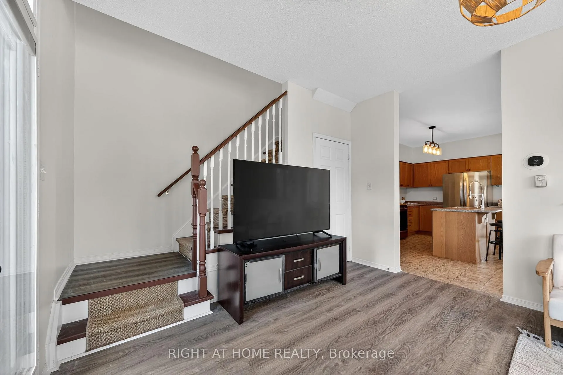 Photo 19 of Unit 12, 1070 Glenbourne Drive, Oshawa, Pinecrest — HOMEH
