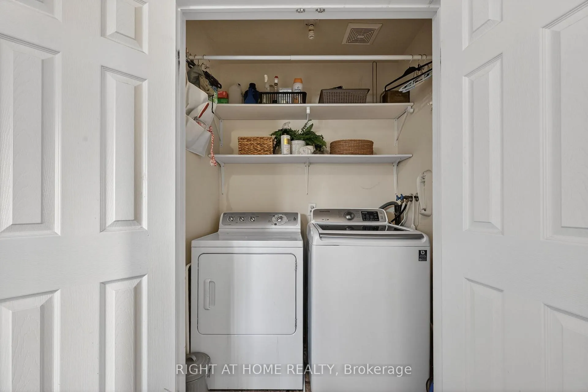 Photo 21 of Unit 12, 1070 Glenbourne Drive, Oshawa, Pinecrest — HOMEH