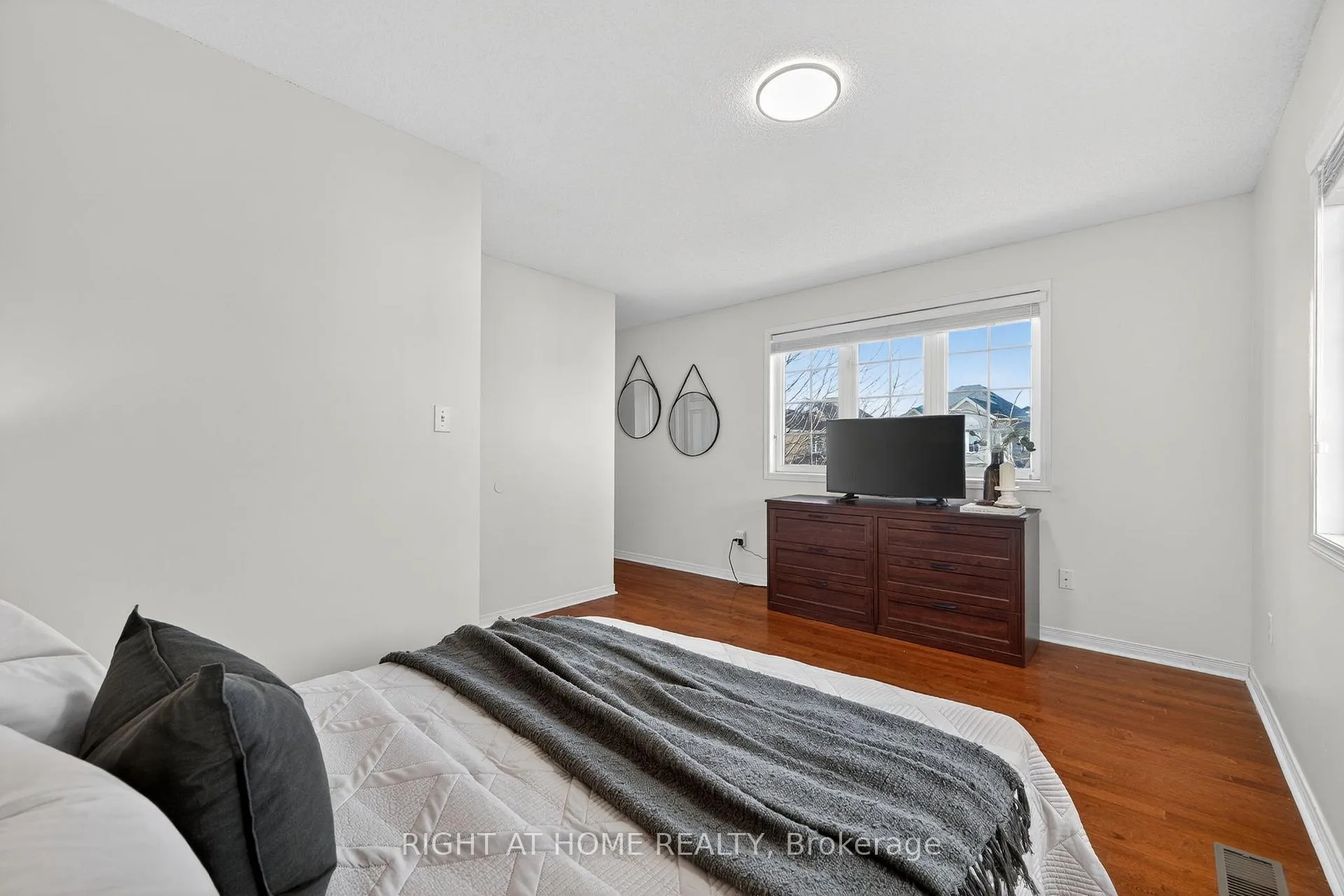 Photo 24 of Unit 12, 1070 Glenbourne Drive, Oshawa, Pinecrest — HOMEH