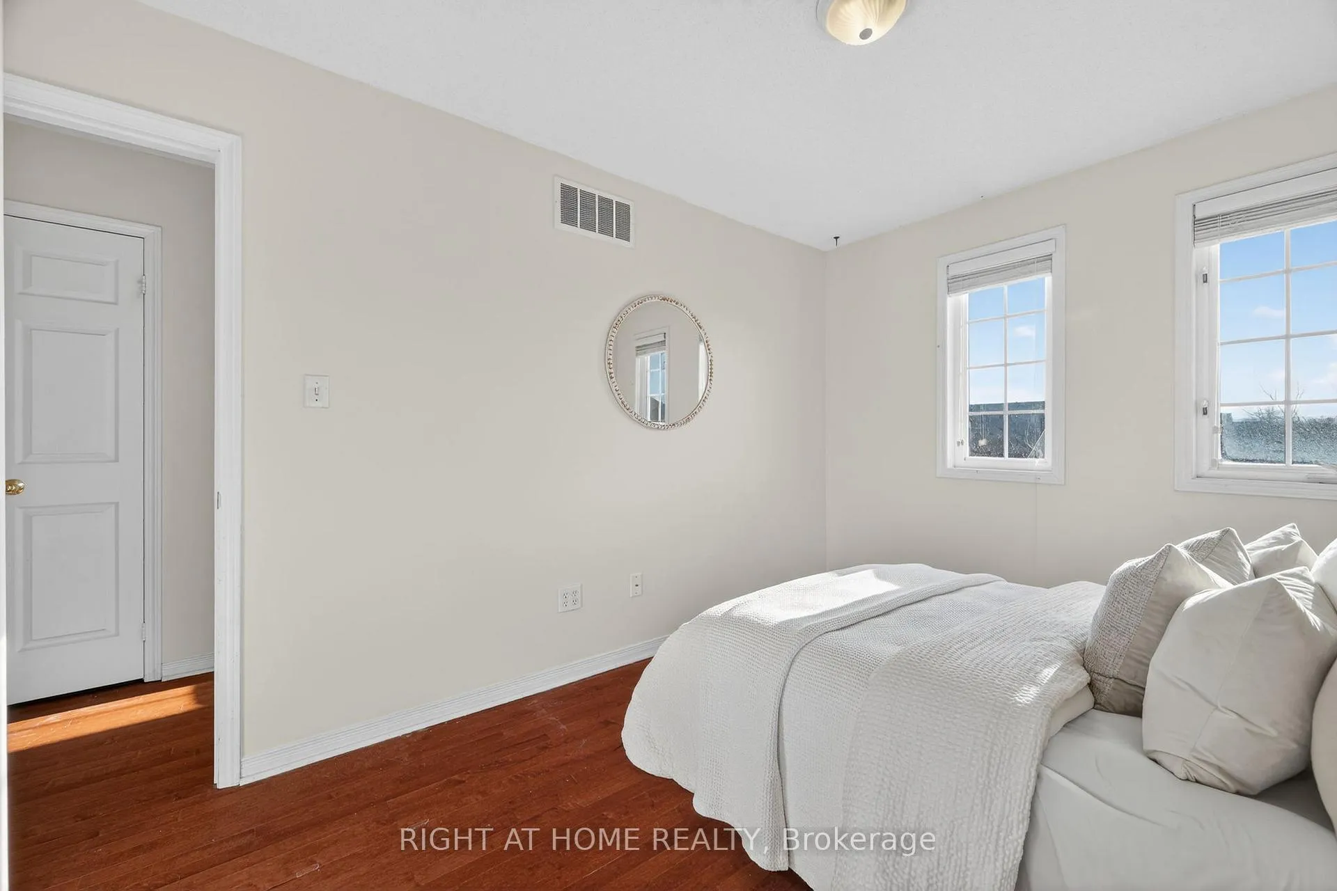 Photo 32 of Unit 12, 1070 Glenbourne Drive, Oshawa, Pinecrest — HOMEH