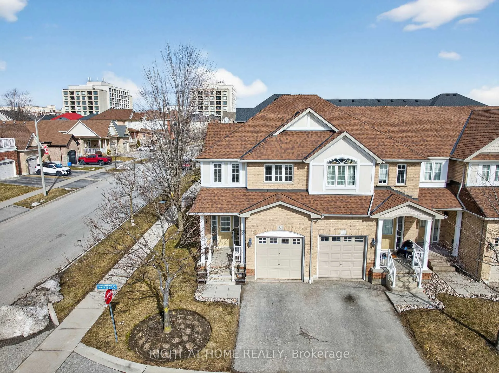 Photo 38 of Unit 12, 1070 Glenbourne Drive, Oshawa, Pinecrest — HOMEH