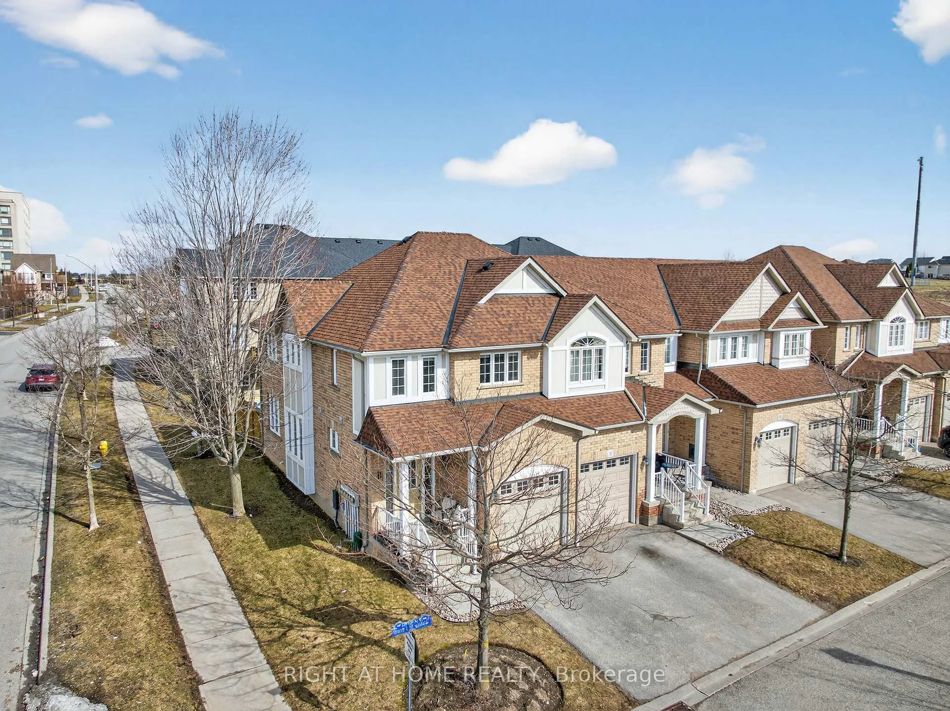 Photo 39 of Unit 12, 1070 Glenbourne Drive, Oshawa, Pinecrest — HOMEH